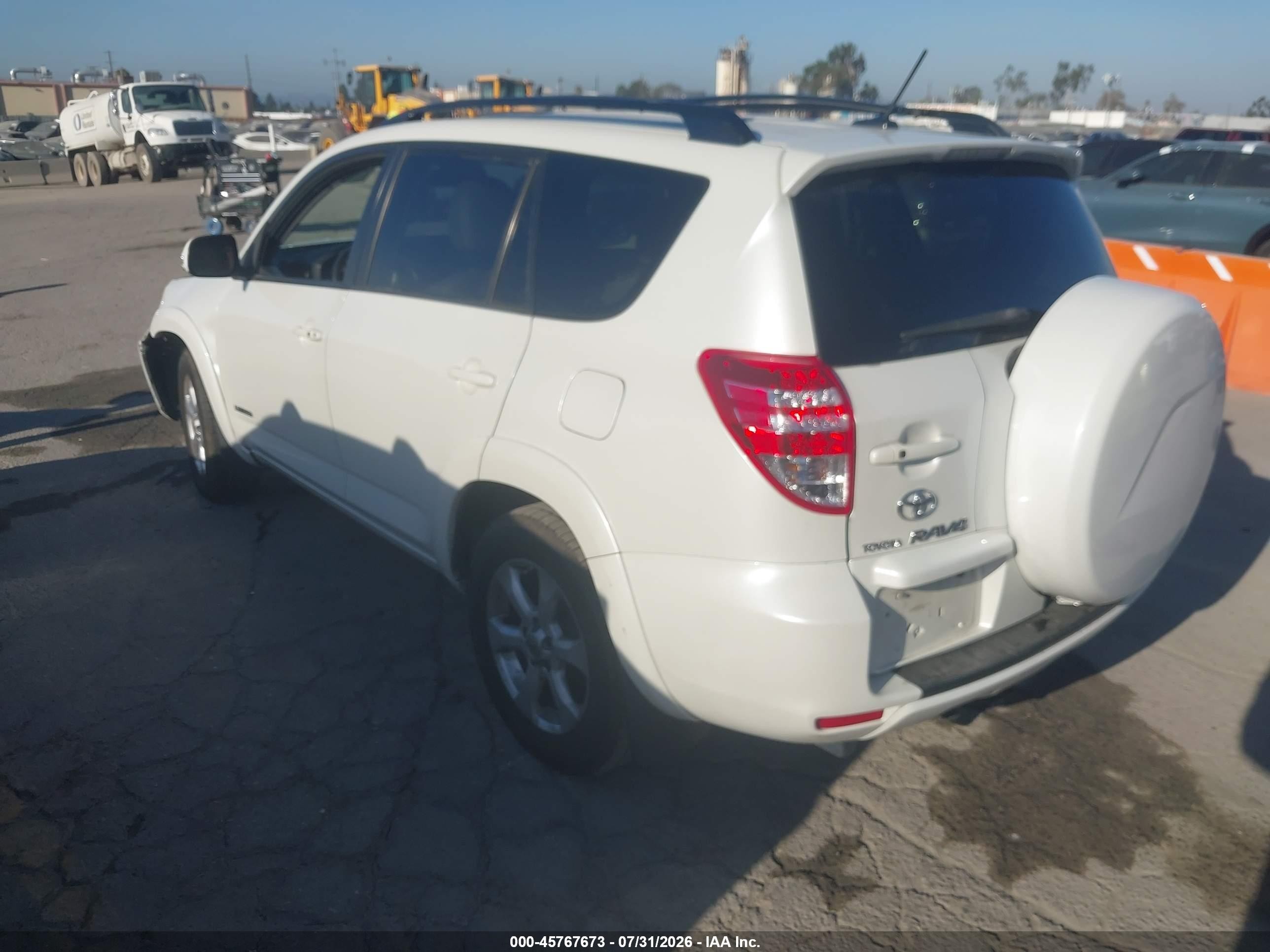 2009 Toyota Rav4 Limited V6 White vin: JTMBK31V495077937