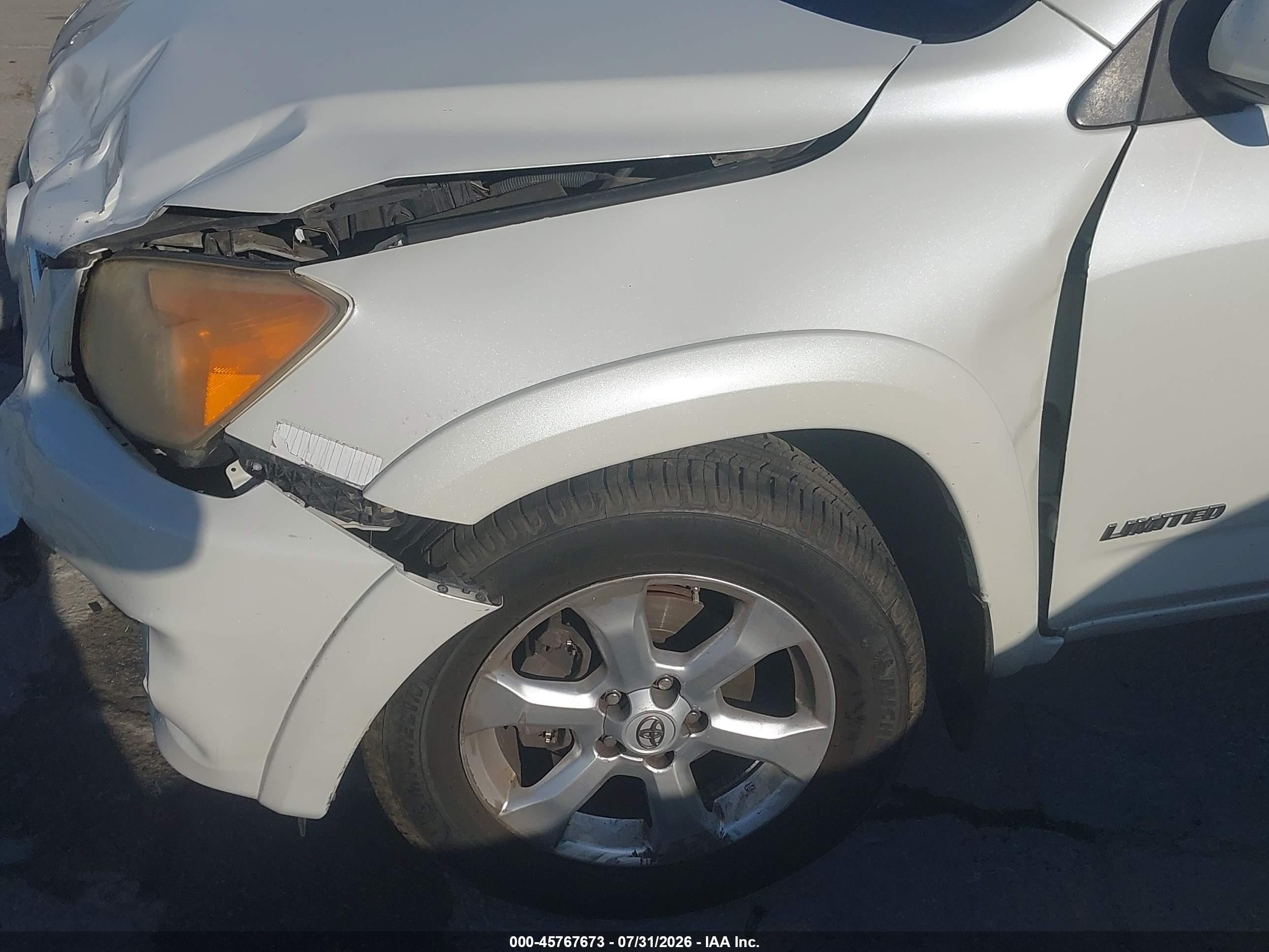 2009 Toyota Rav4 Limited V6 White vin: JTMBK31V495077937