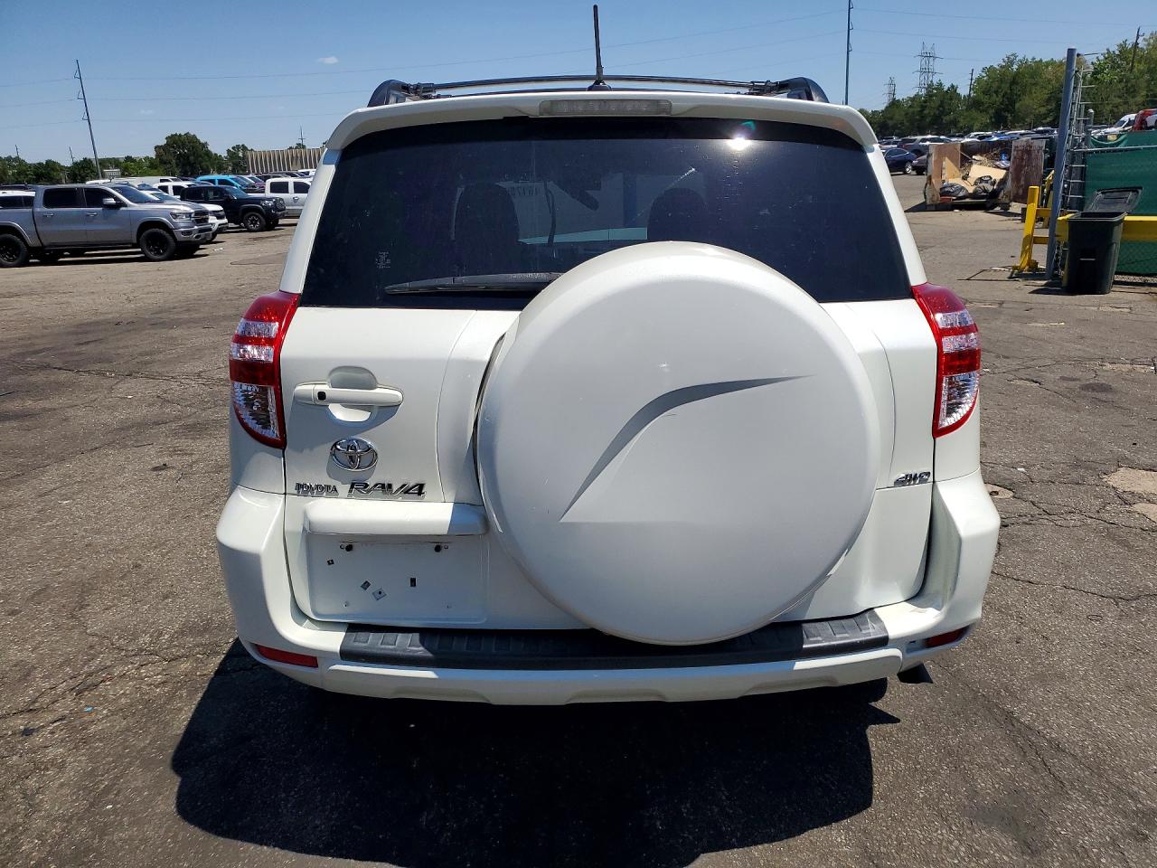 2009 Toyota Rav4 Limited Белый vin: JTMBK31V495078652