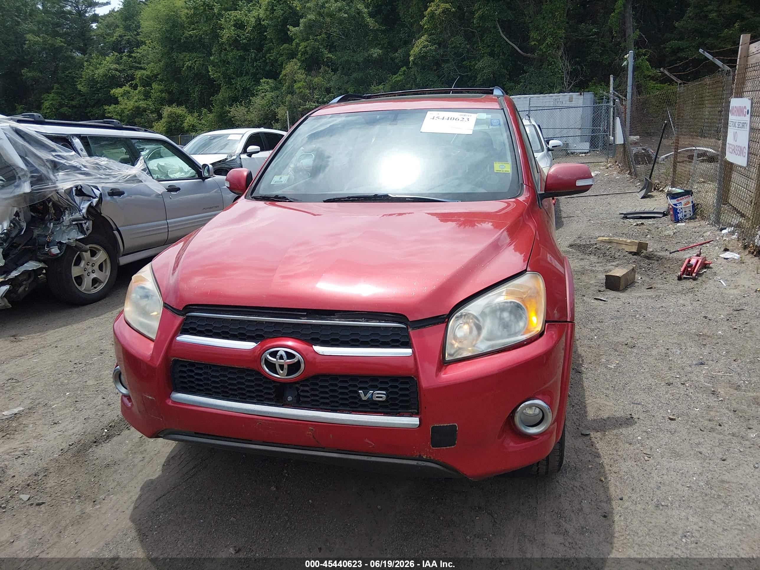 2009 Toyota Rav4 Limited V6 Red vin: JTMBK31V49D007232