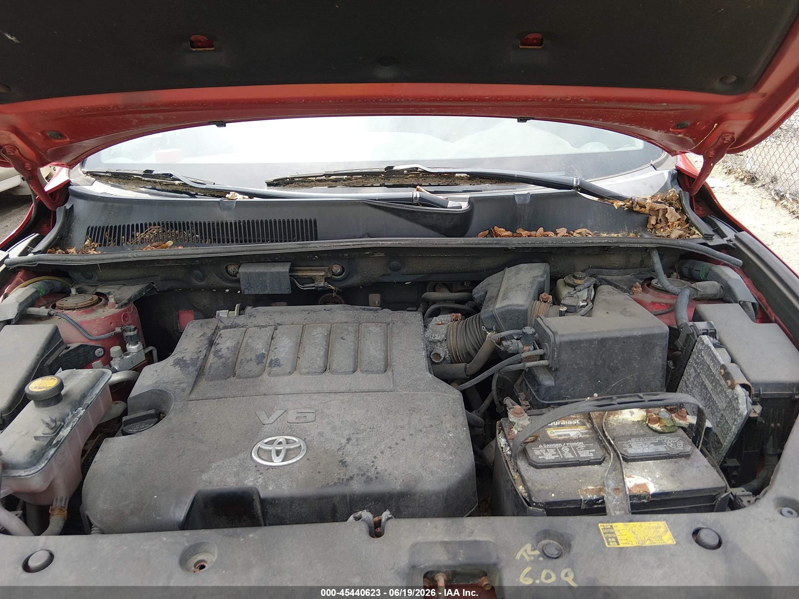 2009 Toyota Rav4 Limited V6 Red vin: JTMBK31V49D007232