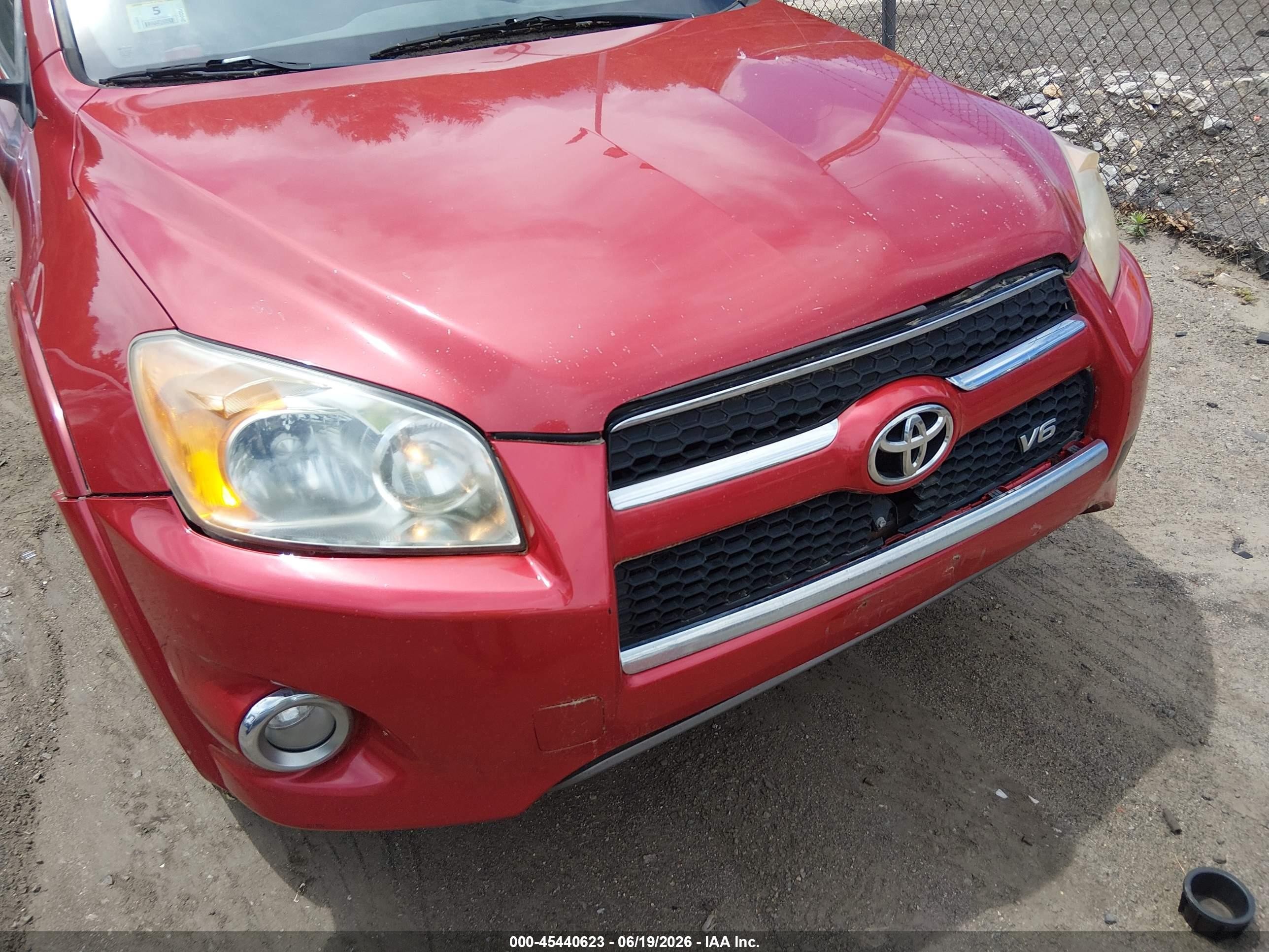 2009 Toyota Rav4 Limited V6 Red vin: JTMBK31V49D007232