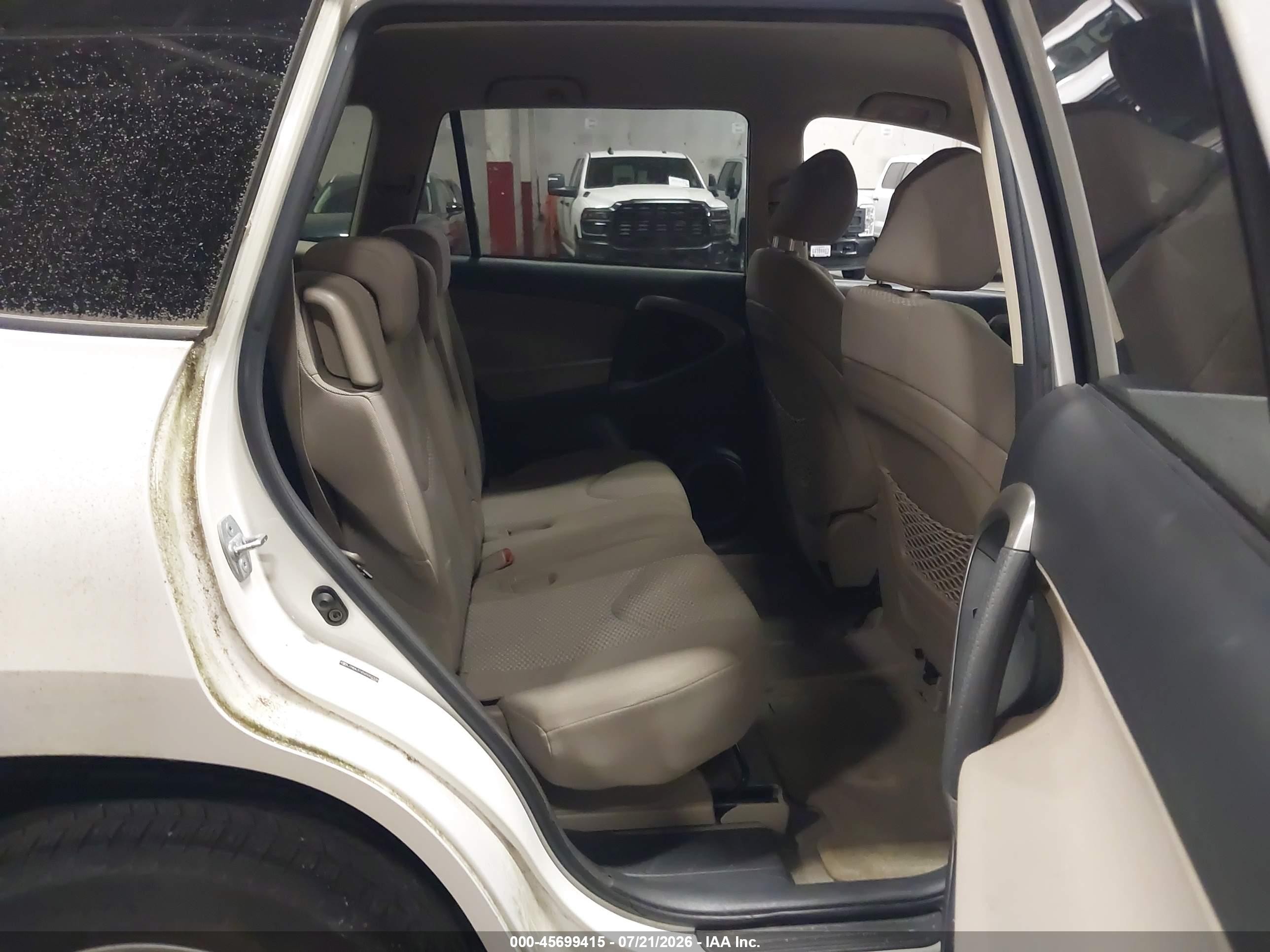 2006 Toyota Rav4 Limited V6 White vin: JTMBK31V565002336