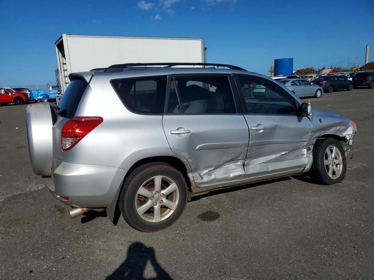 2007 Toyota Rav4 Silver vin: JTMBK31V575028307