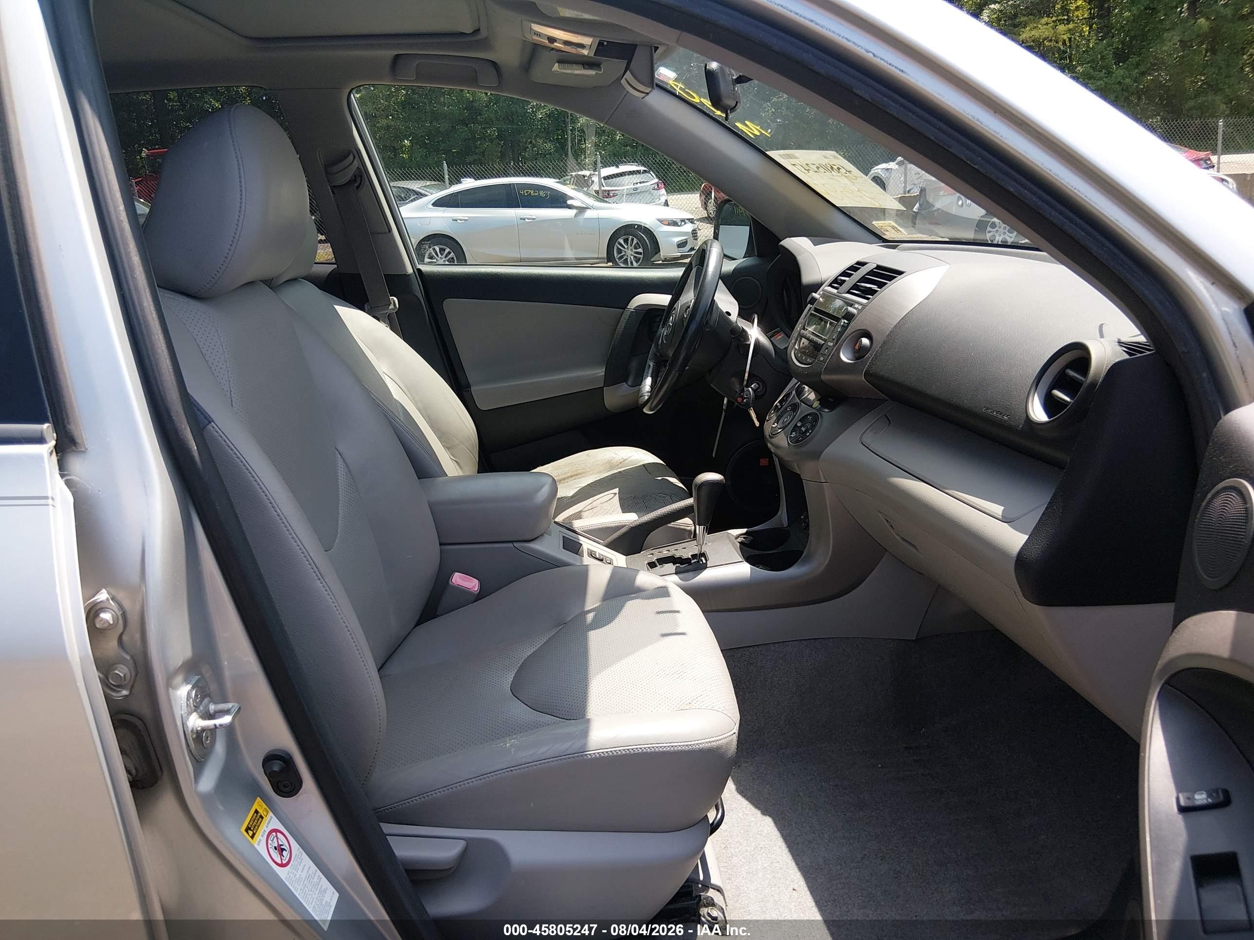 2007 Toyota Rav4 Limited V6 Silver vin: JTMBK31V575030901