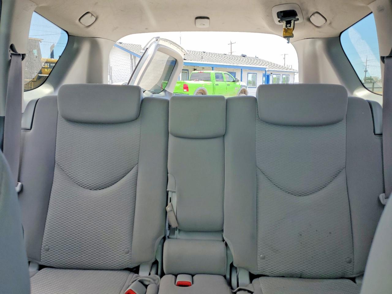 2007 Toyota Rav4 Limited Серебряный vin: JTMBK31V575033393