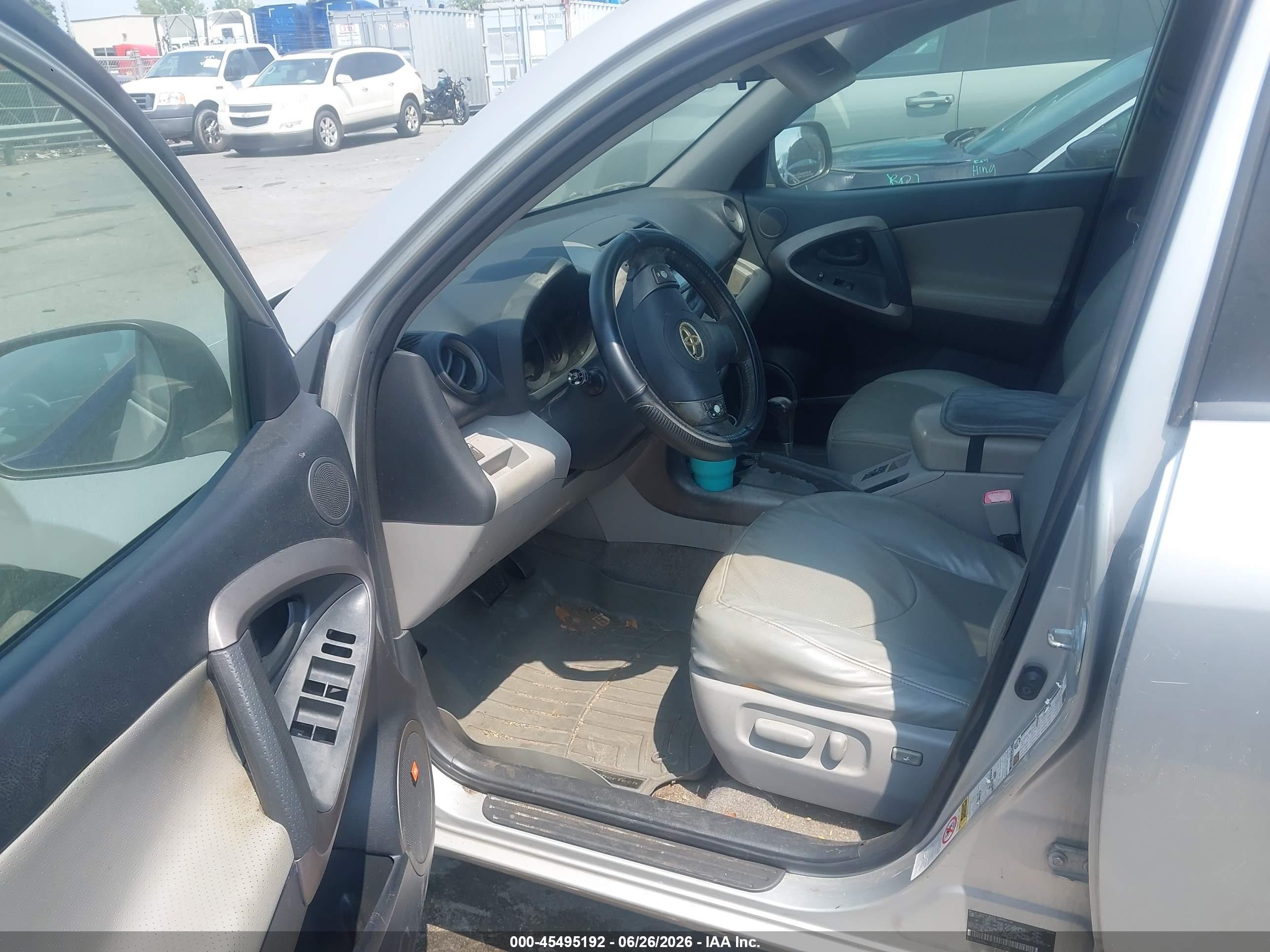 2007 Toyota Rav4 Limited Silver vin: JTMBK31V576025255