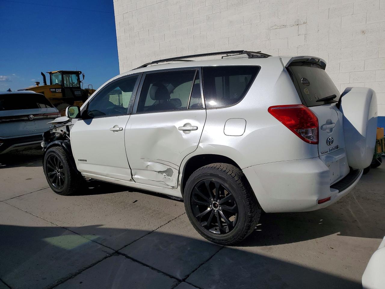 2008 Toyota Rav4 Limited White vin: JTMBK31V585061230