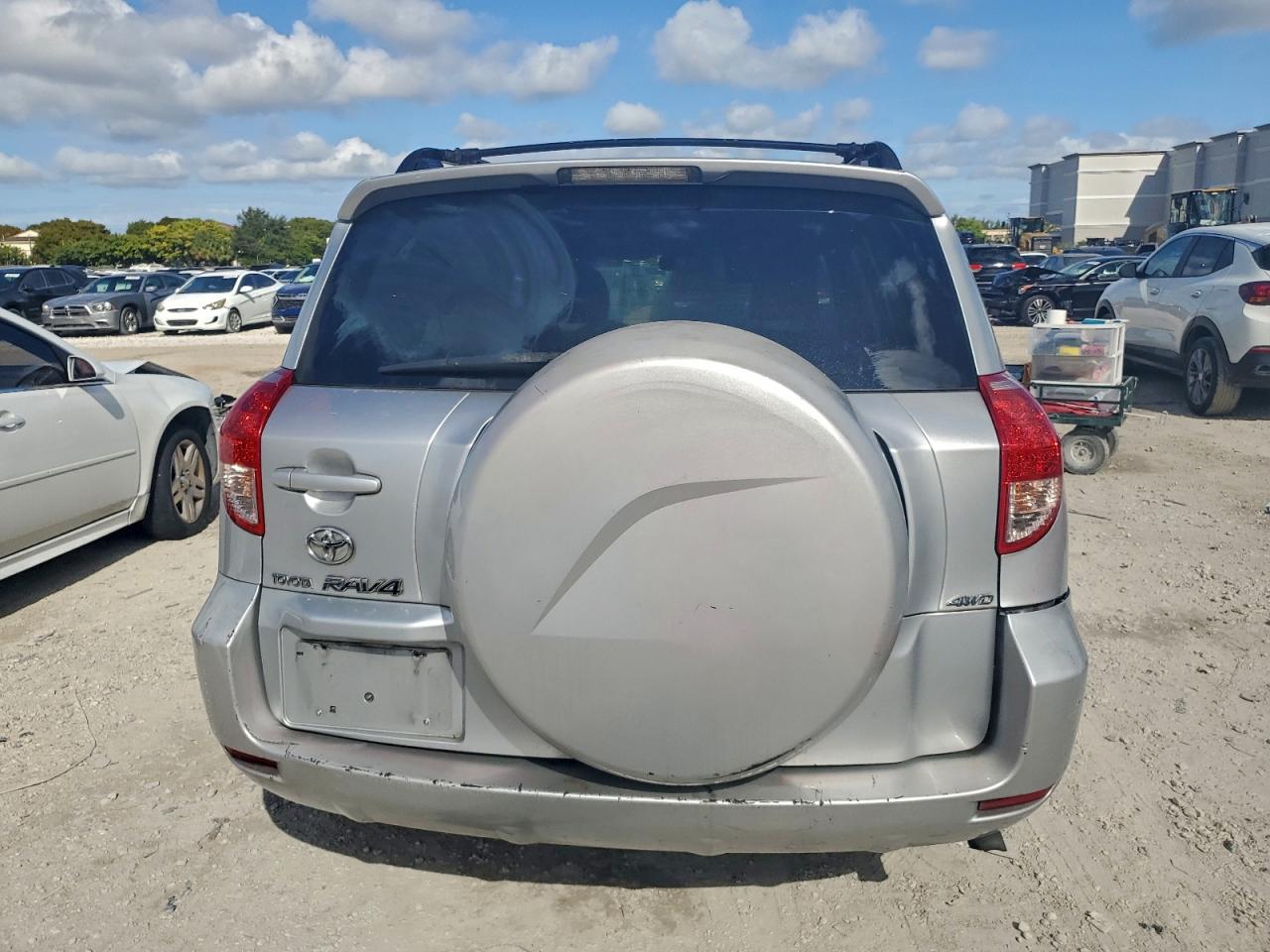 2008 Toyota Rav4 Limited Серебряный vin: JTMBK31V585063916