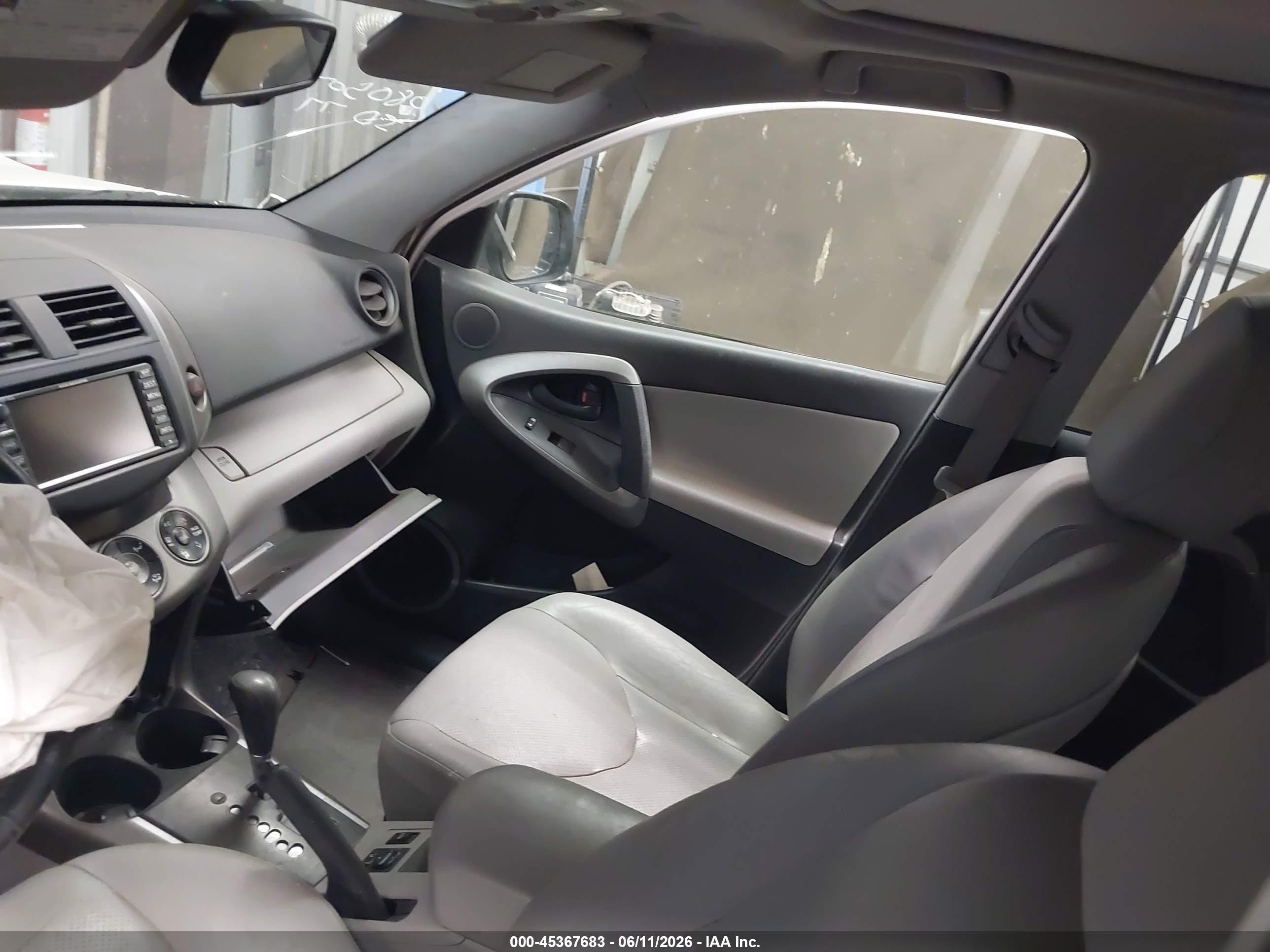 2009 Toyota Rav4 Limited V6 White vin: JTMBK31V595080507