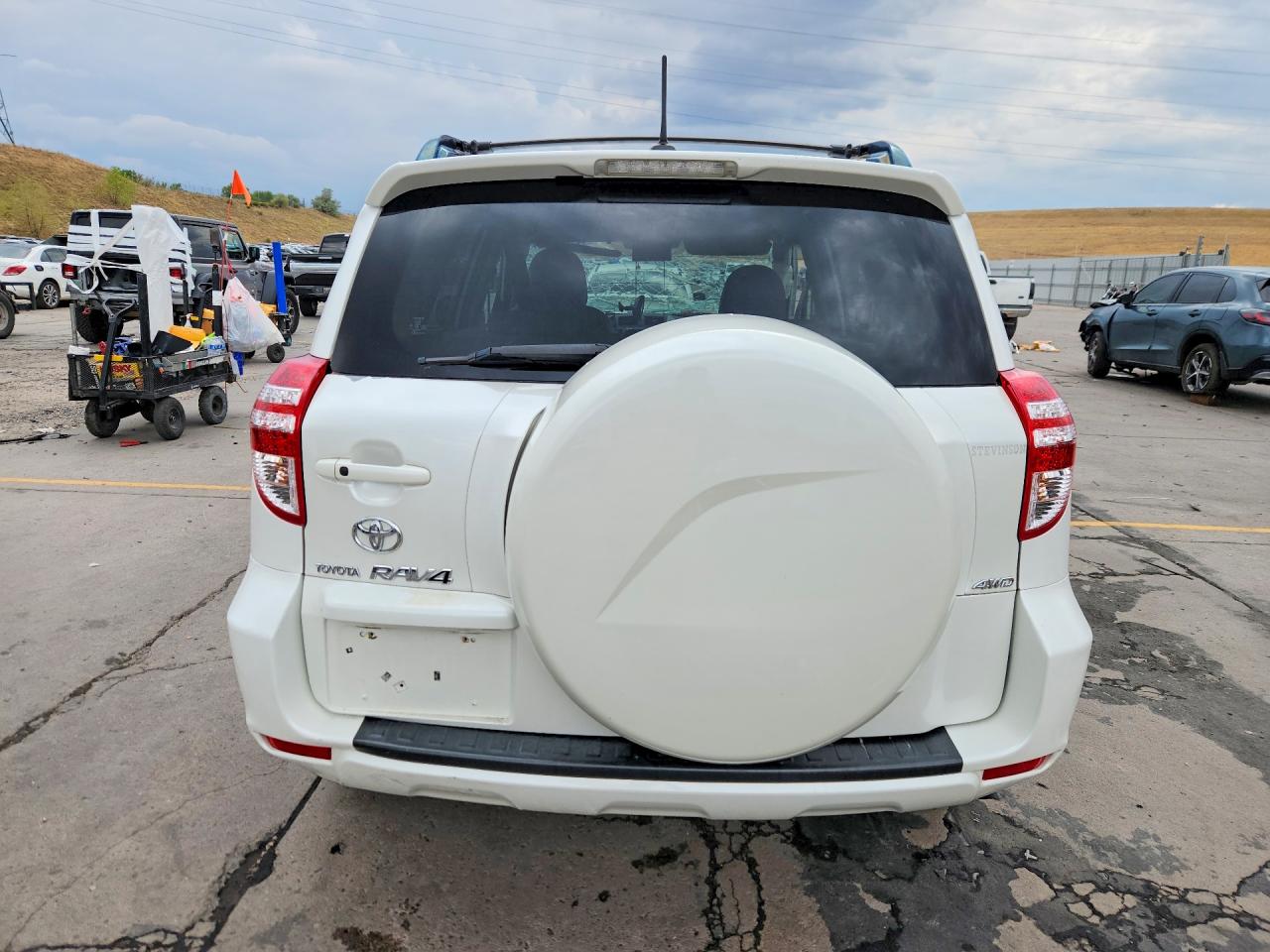 2009 Toyota Rav4 Limited White vin: JTMBK31V595082824