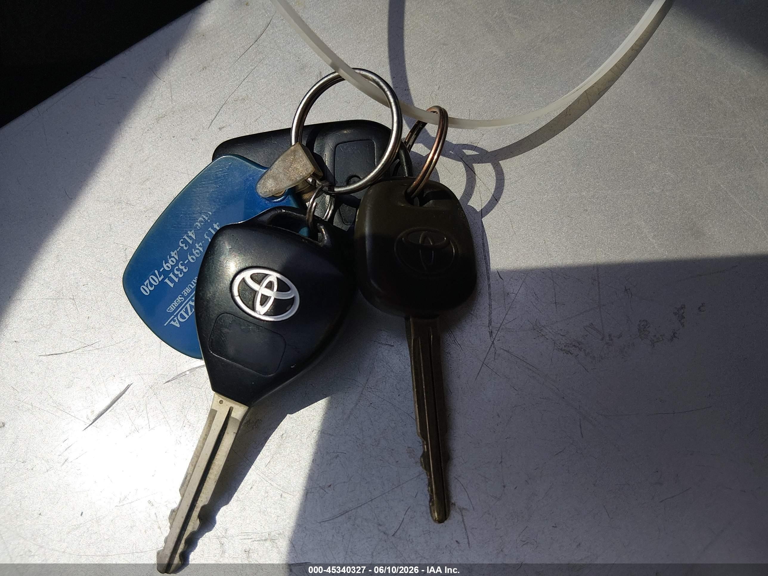 2006 Toyota Rav4 Limited V6 White vin: JTMBK31V665004869