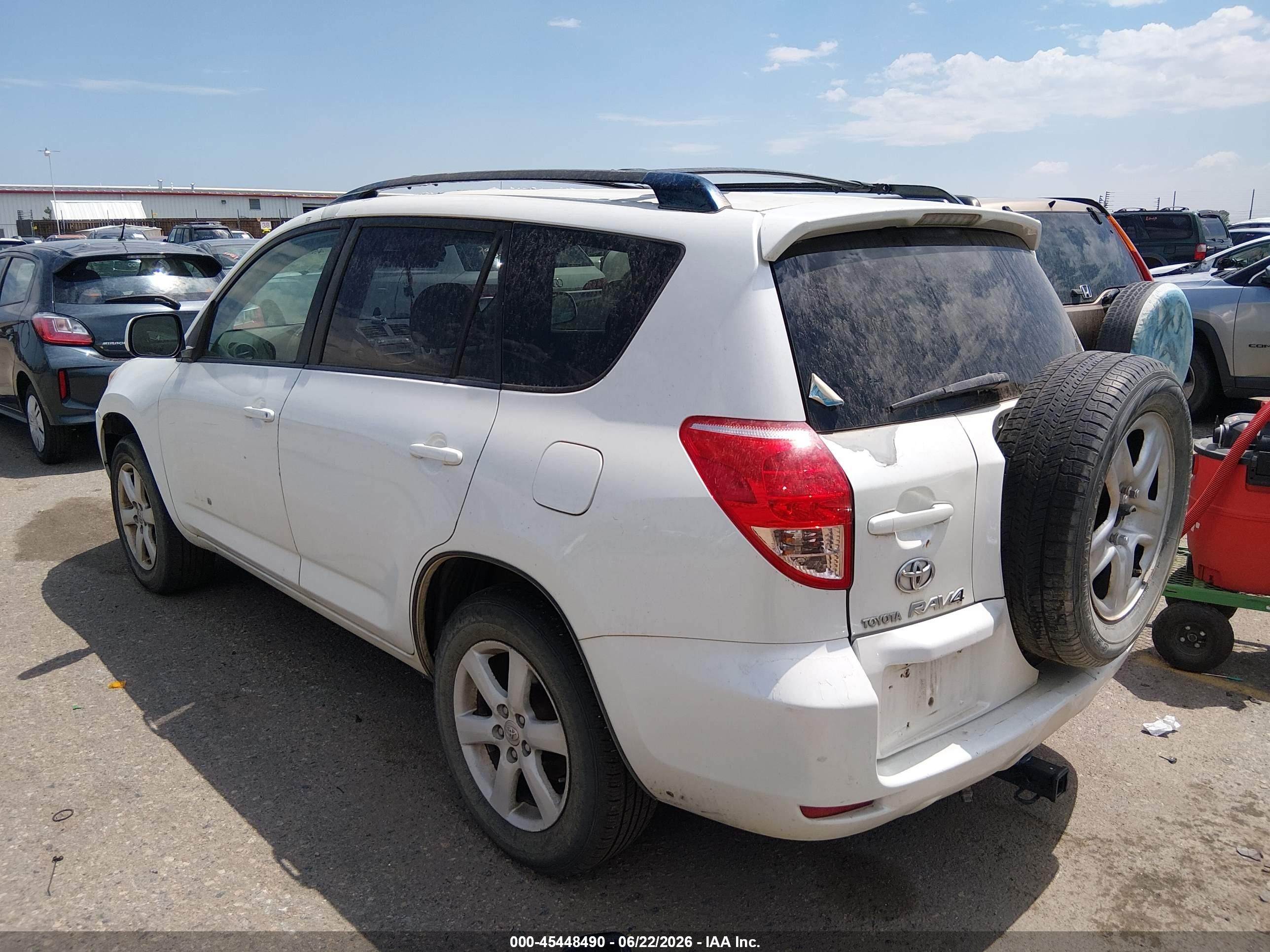 2007 Toyota Rav4 Limited White vin: JTMBK31V675018546