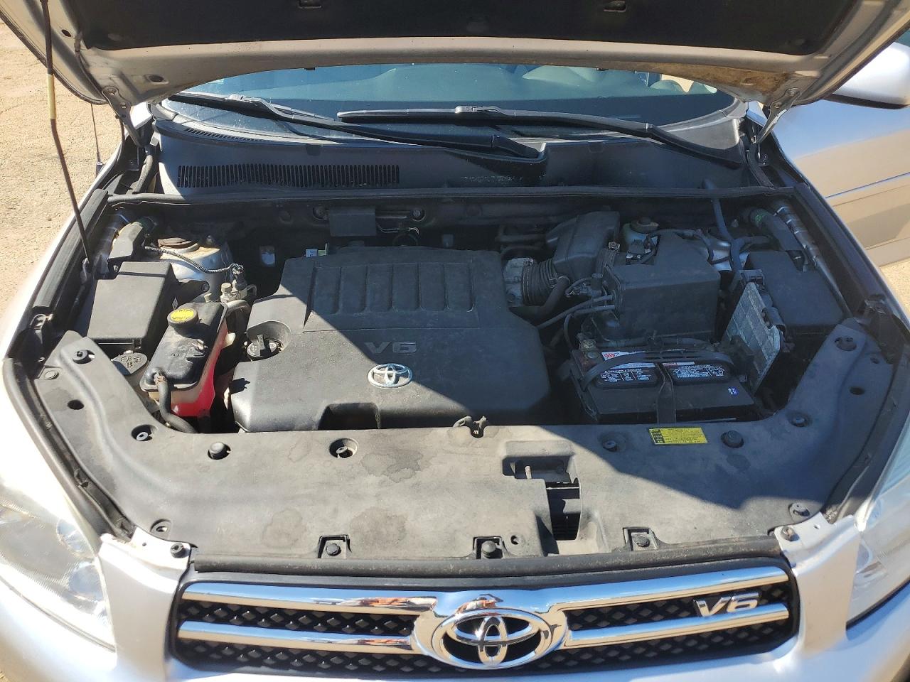 2007 Toyota Rav4 Limited Серебряный vin: JTMBK31V675024203