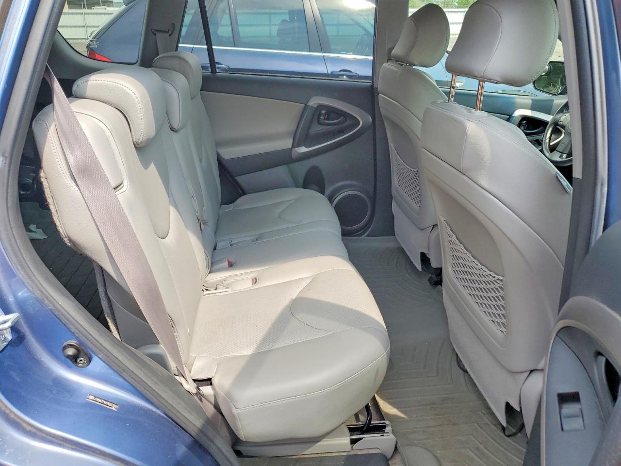 2007 Toyota Rav4 Limited Blue vin: JTMBK31V675037890