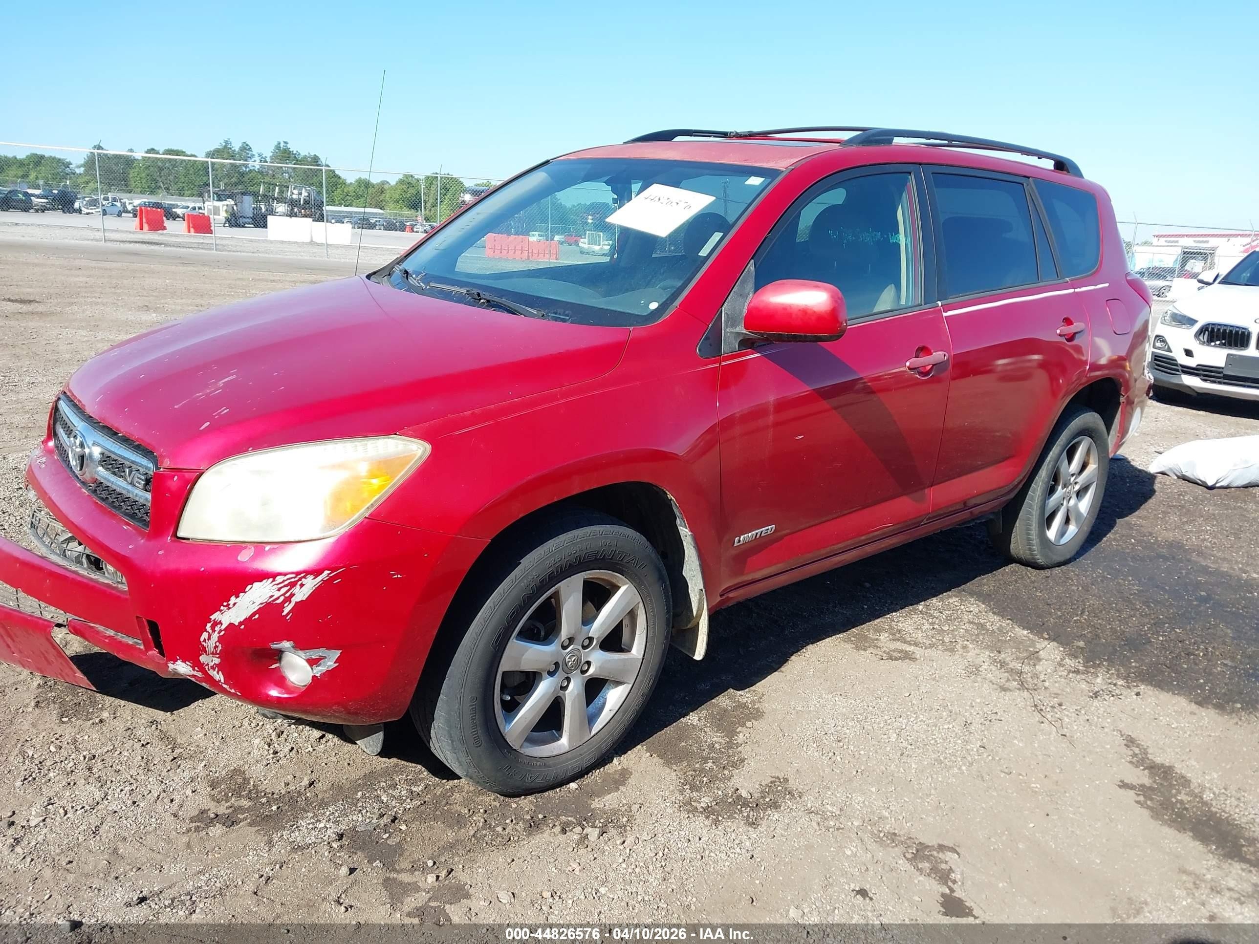2007 Toyota Rav4 Limited V6 Red vin: JTMBK31V676014054