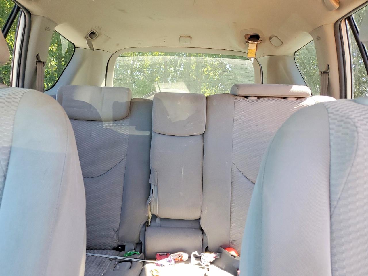 2007 Toyota Rav4 Limited Silver vin: JTMBK31V676019898