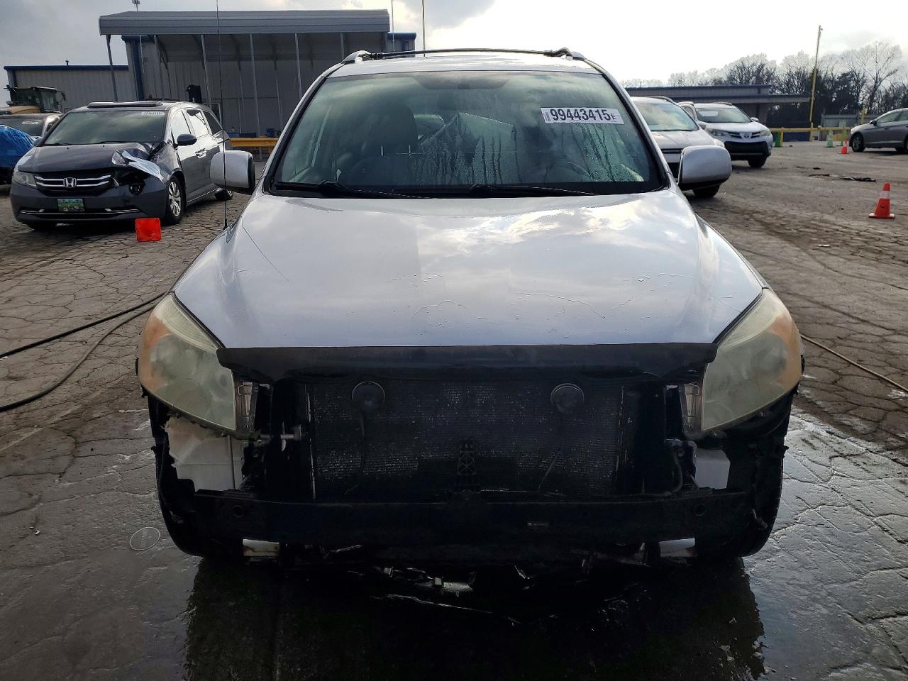 2008 Toyota Rav4 Limited Silver vin: JTMBK31V685043965