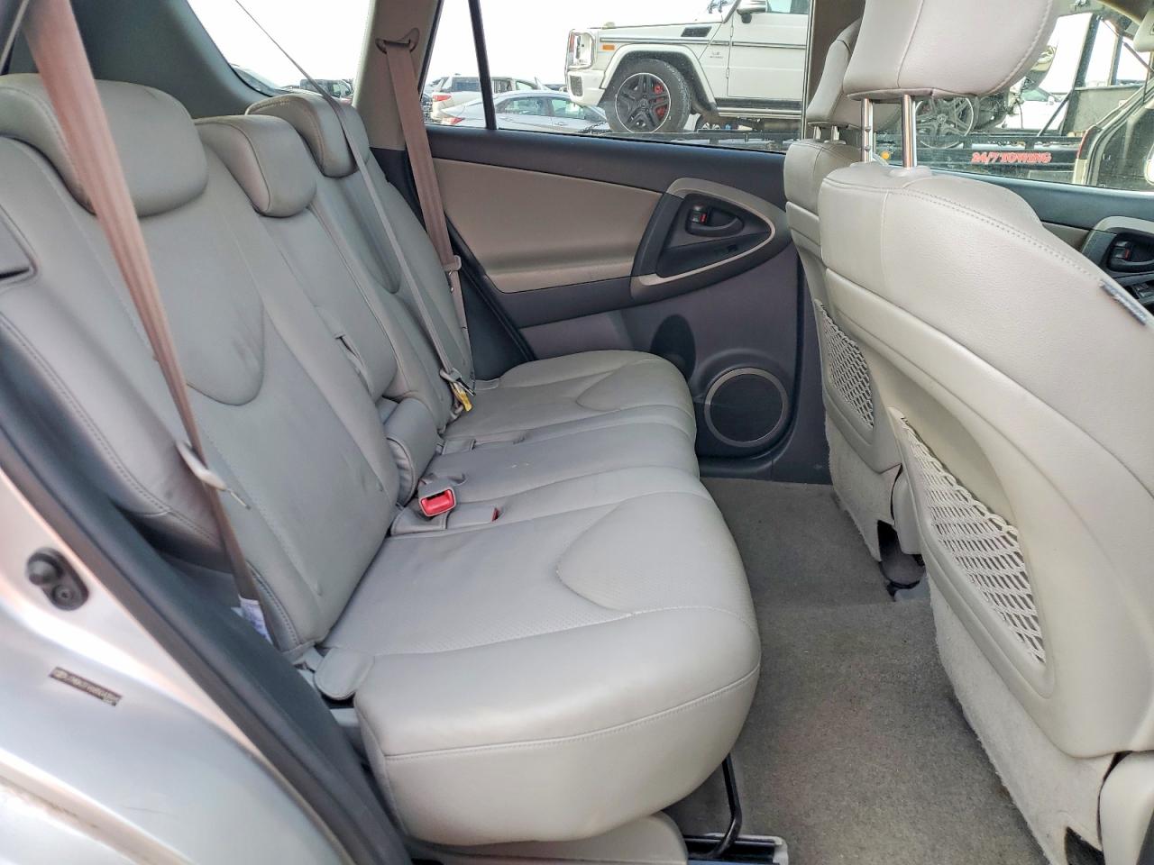 2008 Toyota Rav4 Limited Silver vin: JTMBK31V685043965