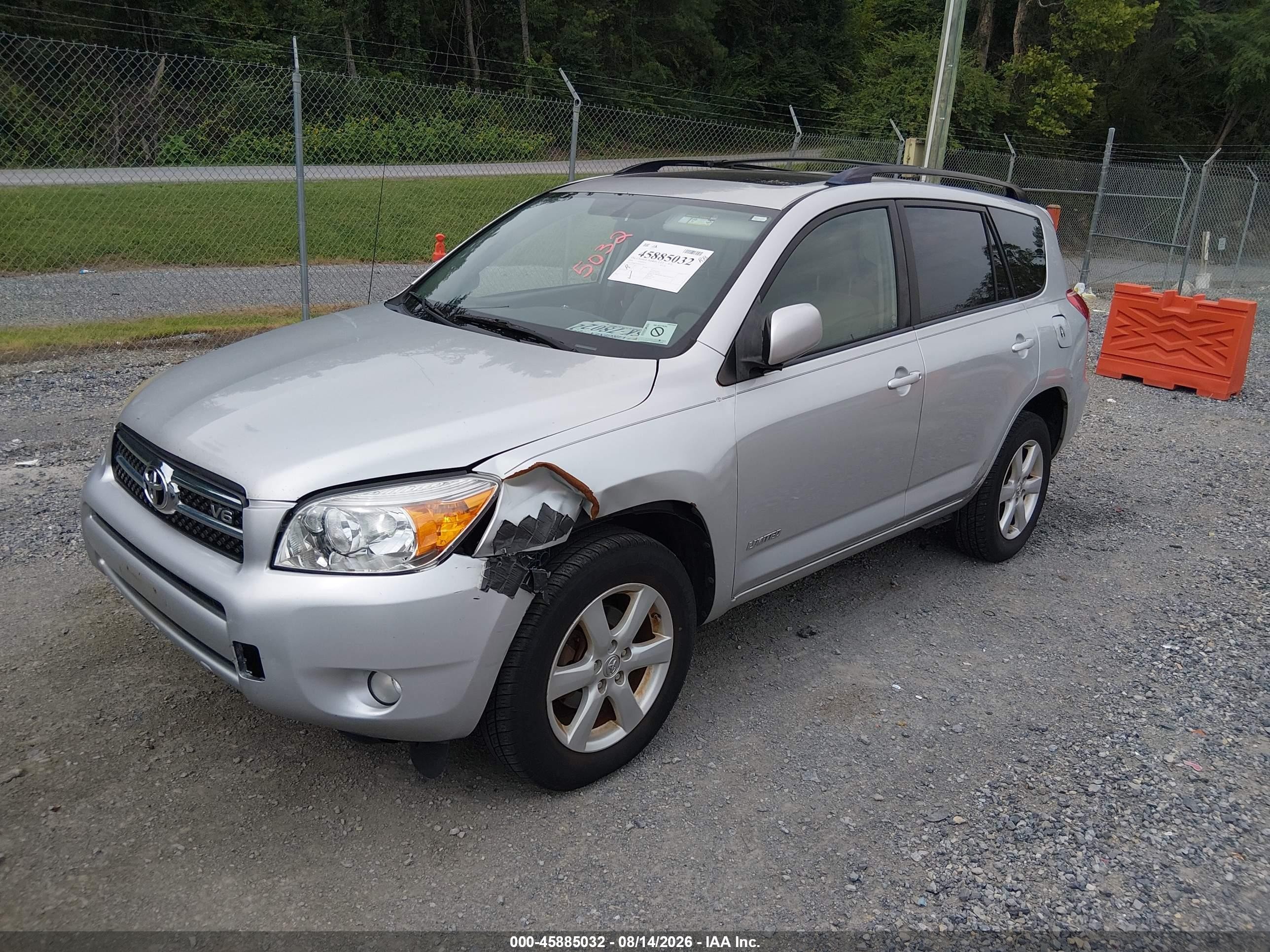 2008 Toyota Rav4 Ltd Silver vin: JTMBK31V685049927