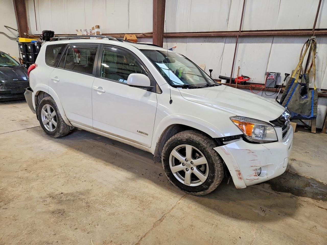 2008 Toyota Rav4 Limited White vin: JTMBK31V685050088