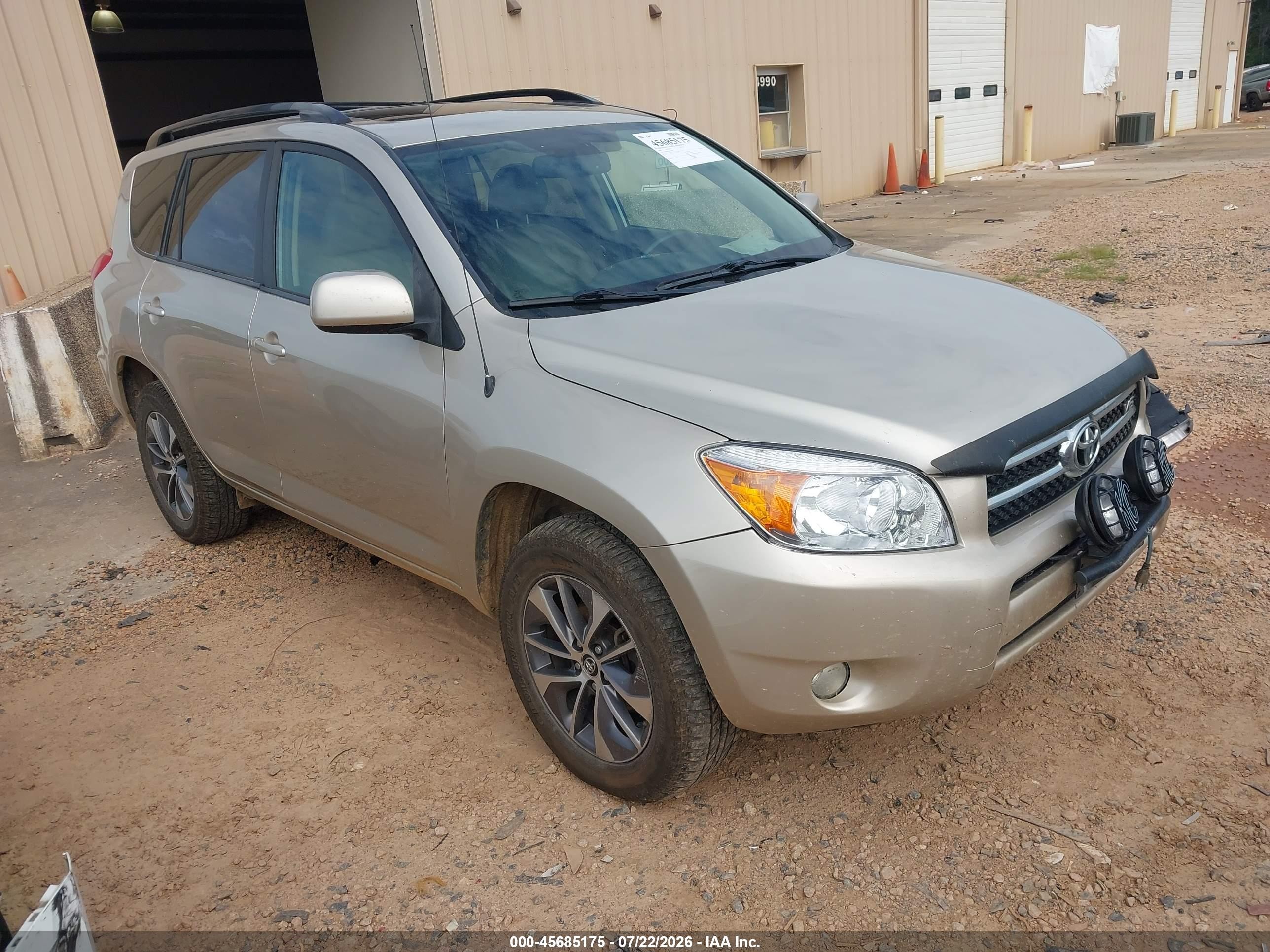 2008 Toyota Rav4 Ltd Beige vin: JTMBK31V685070907