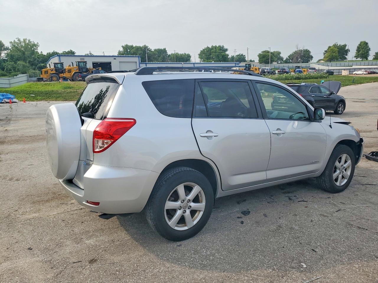2008 Toyota Rav4 Limited Silver vin: JTMBK31V686042017