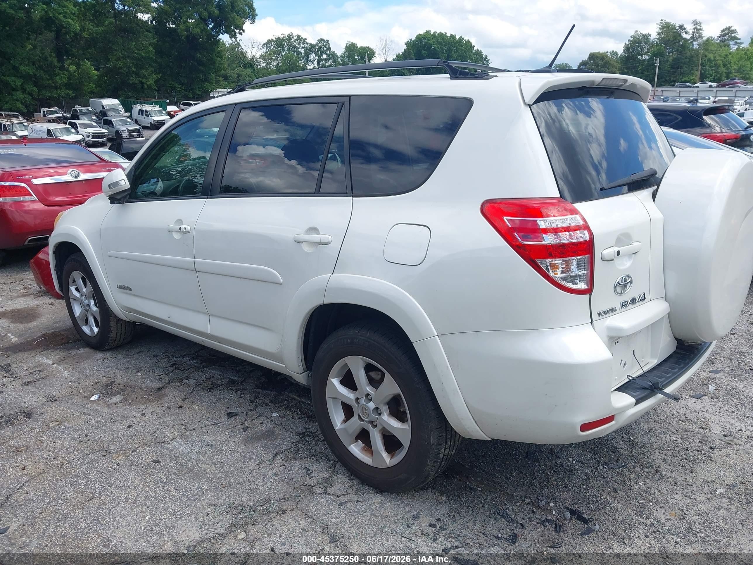 2009 Toyota Rav4 Limited V6 White vin: JTMBK31V695081925