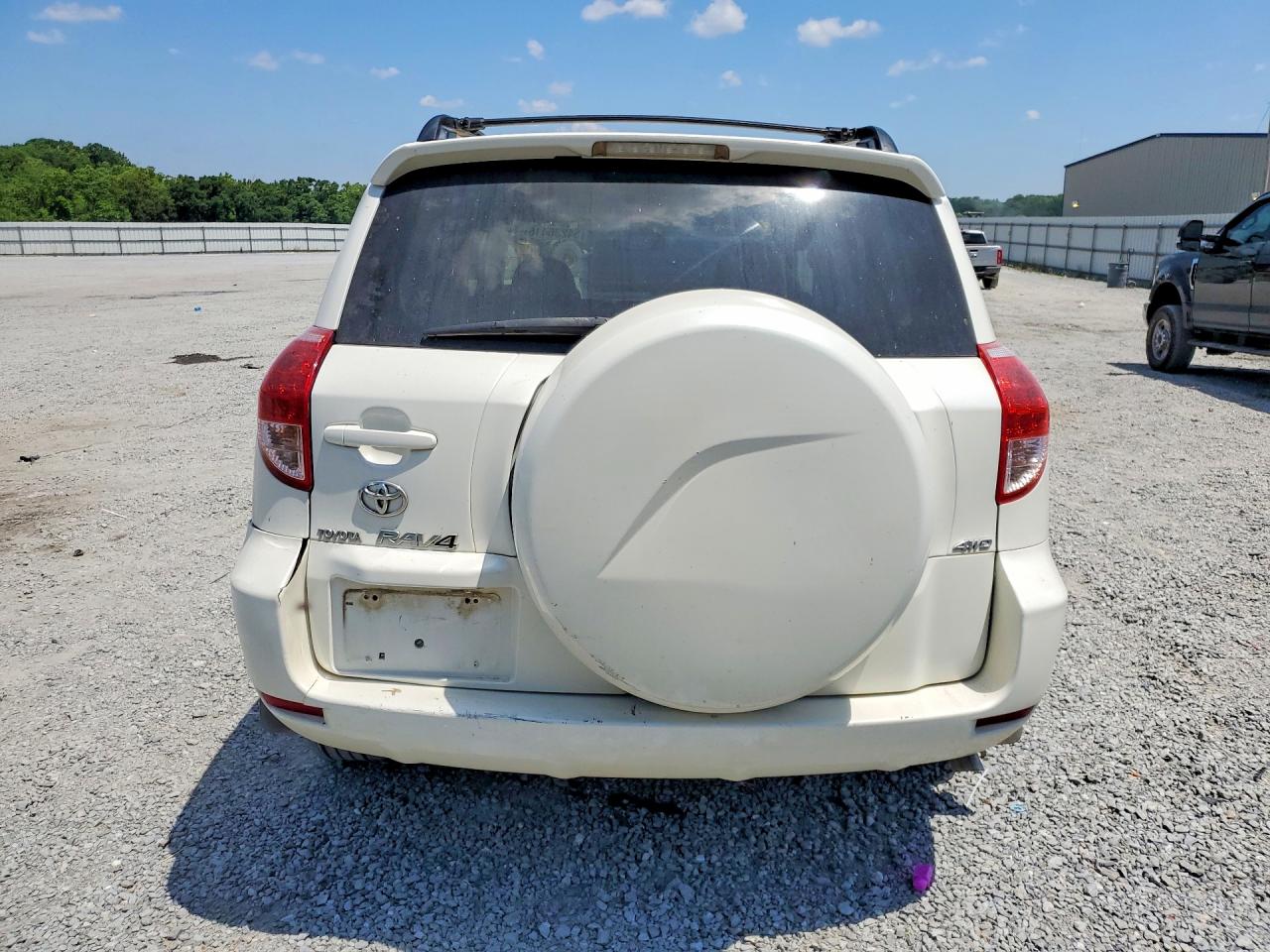 2006 Toyota Rav4 Limited White vin: JTMBK31V765004637