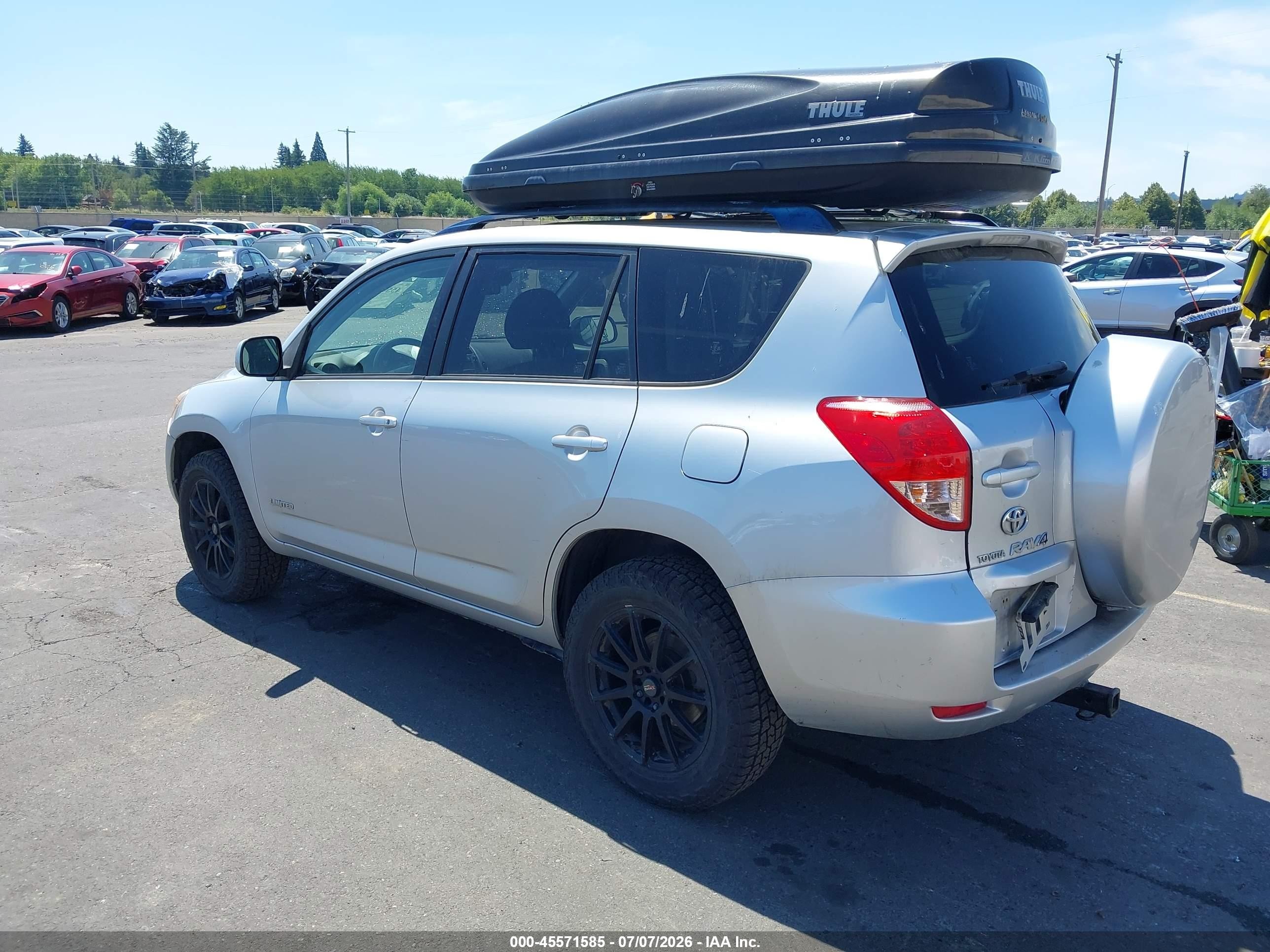 2007 Toyota Rav4 Limited Серебряный vin: JTMBK31V775037932