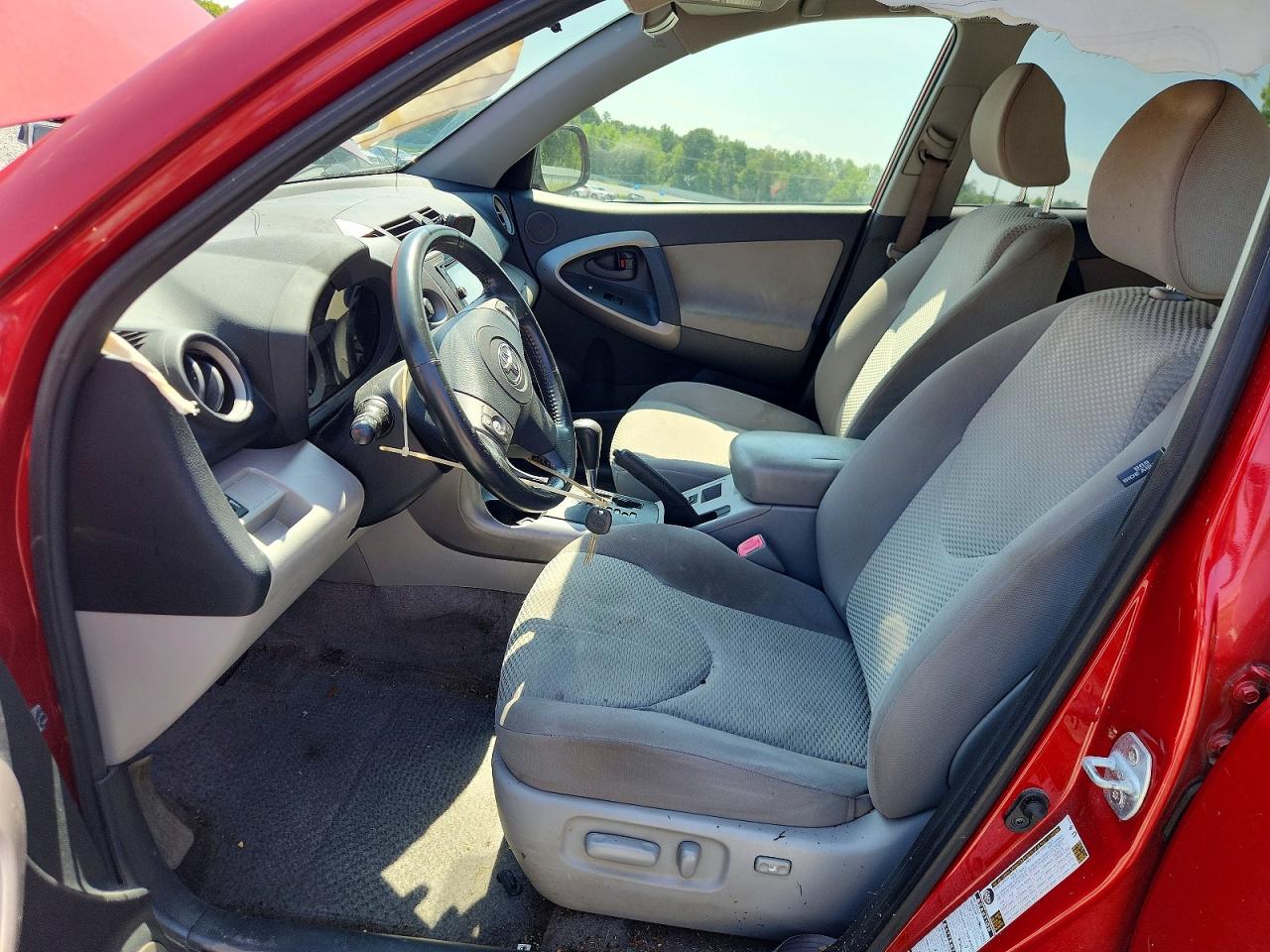 2007 Toyota Rav4 Limited Red vin: JTMBK31V776013382