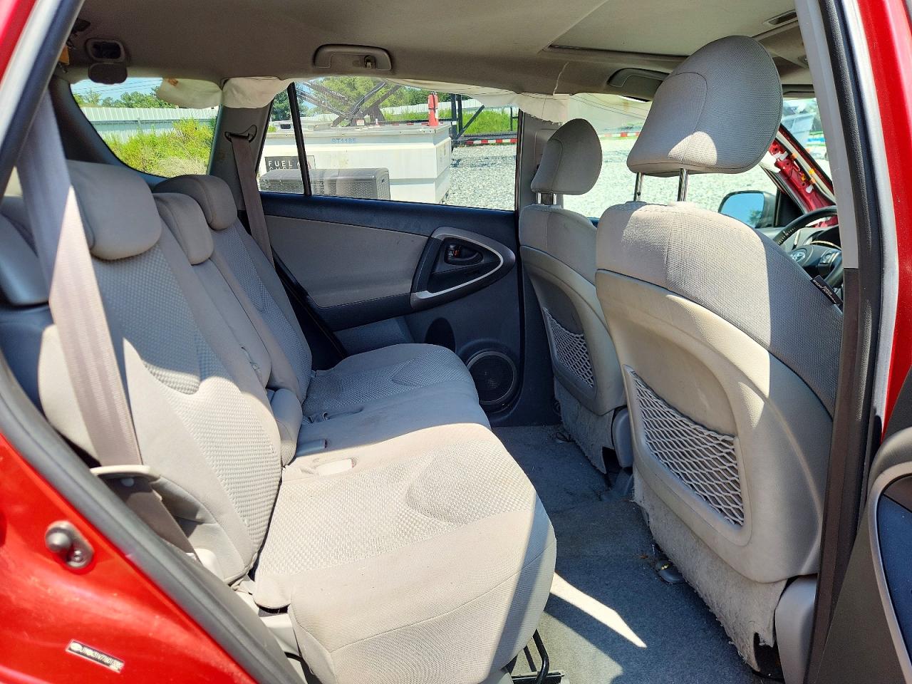 2007 Toyota Rav4 Limited Red vin: JTMBK31V776013382