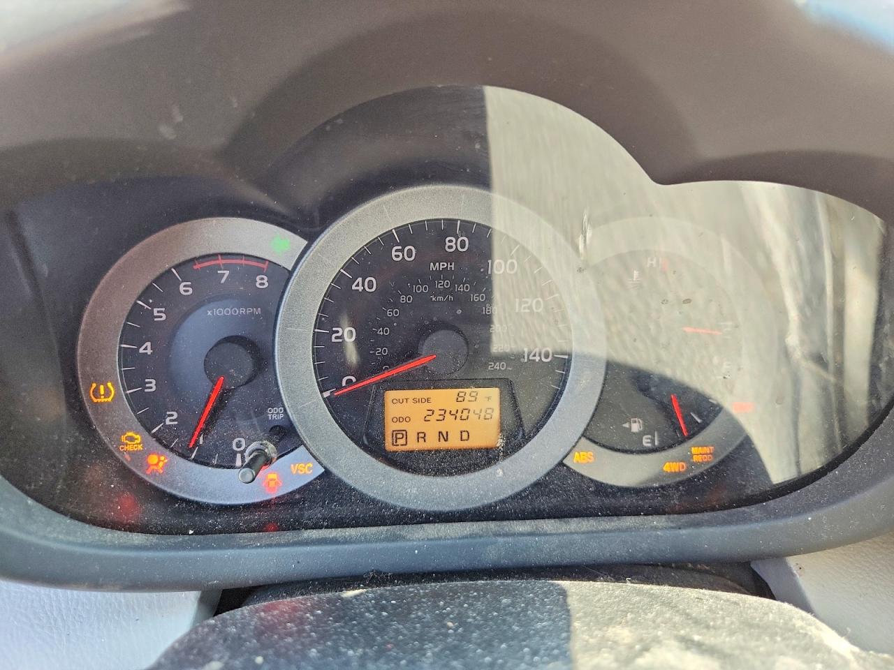 2007 Toyota Rav4 Limited Red vin: JTMBK31V776013382