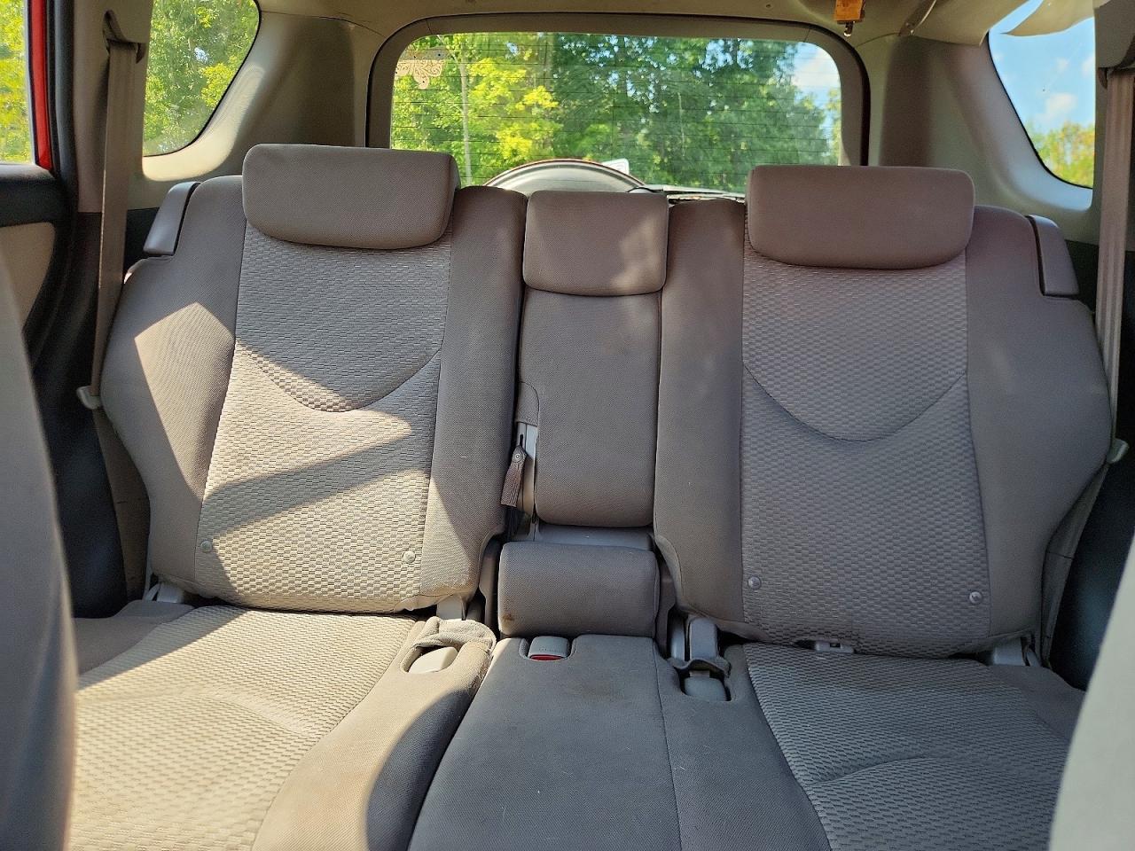 2007 Toyota Rav4 Limited Red vin: JTMBK31V776013382