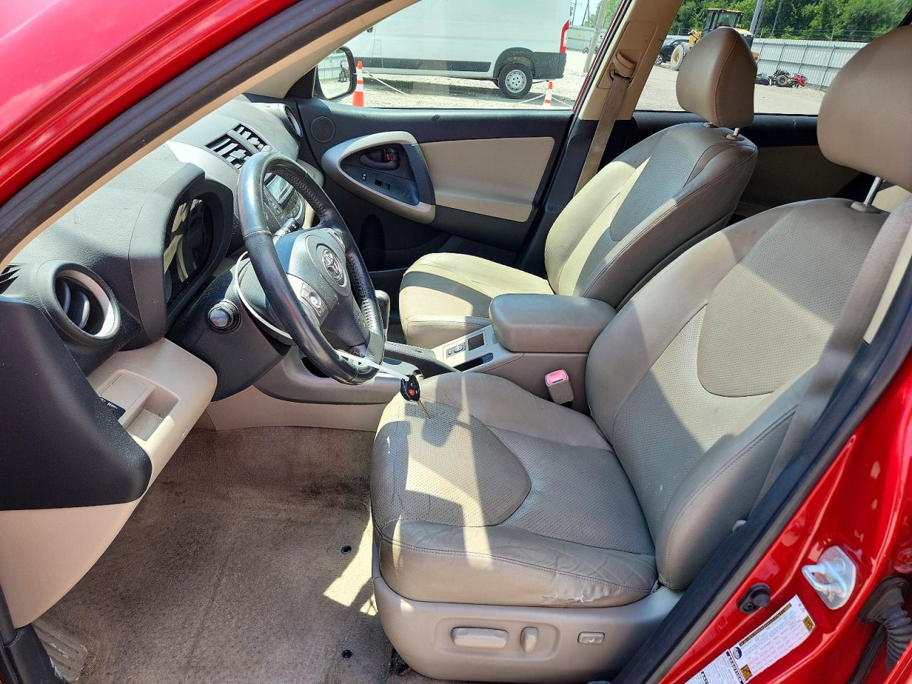 2008 Toyota Rav4 Limited Red vin: JTMBK31V786030300