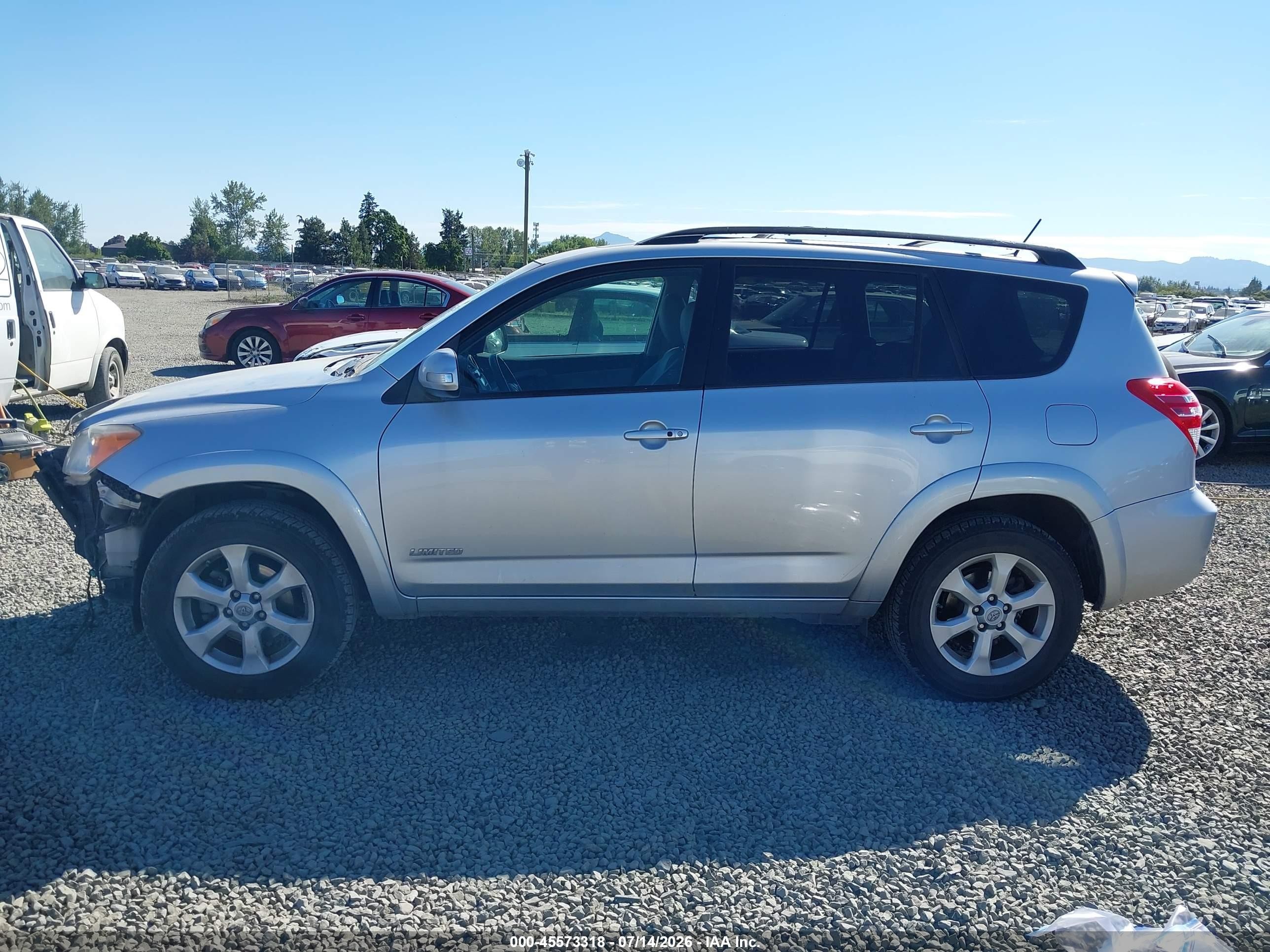 2009 Toyota Rav4 Limited V6 Серебряный vin: JTMBK31V79D008486