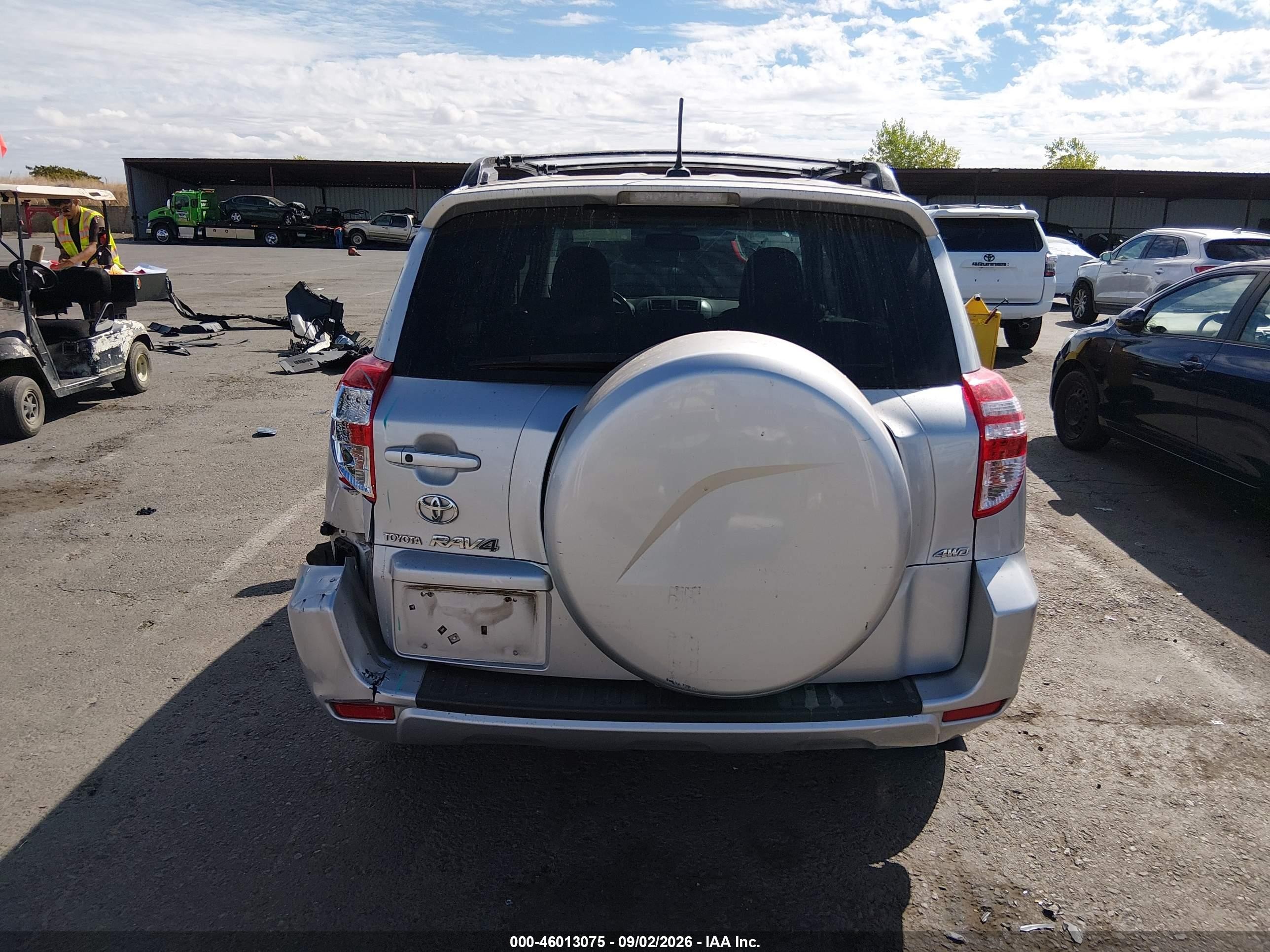 2009 Toyota Rav4 Limited V6 Silver vin: JTMBK31V79D008777