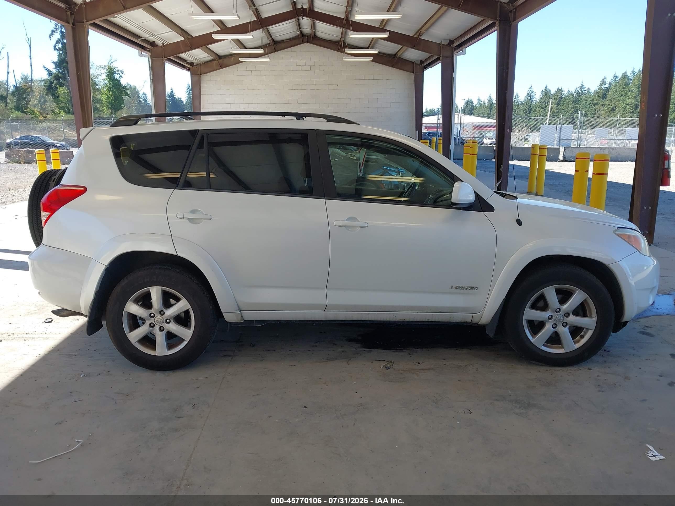 2006 Toyota Rav4 Limited V6 White vin: JTMBK31V865010348
