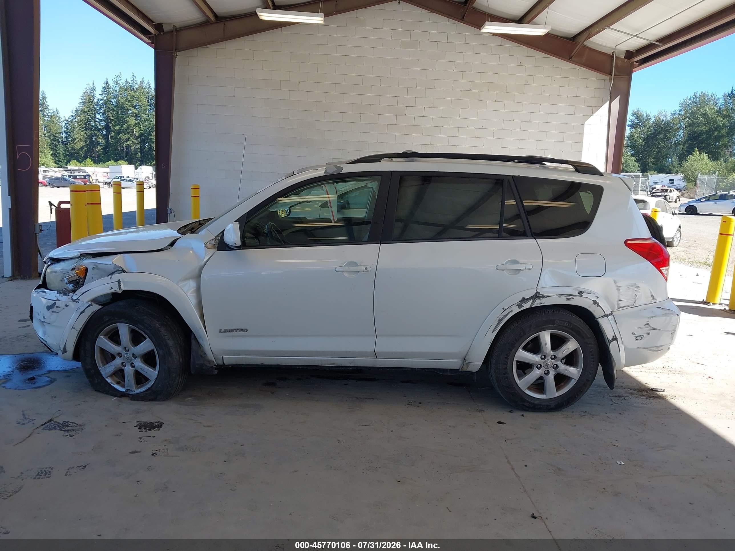 2006 Toyota Rav4 Limited V6 White vin: JTMBK31V865010348