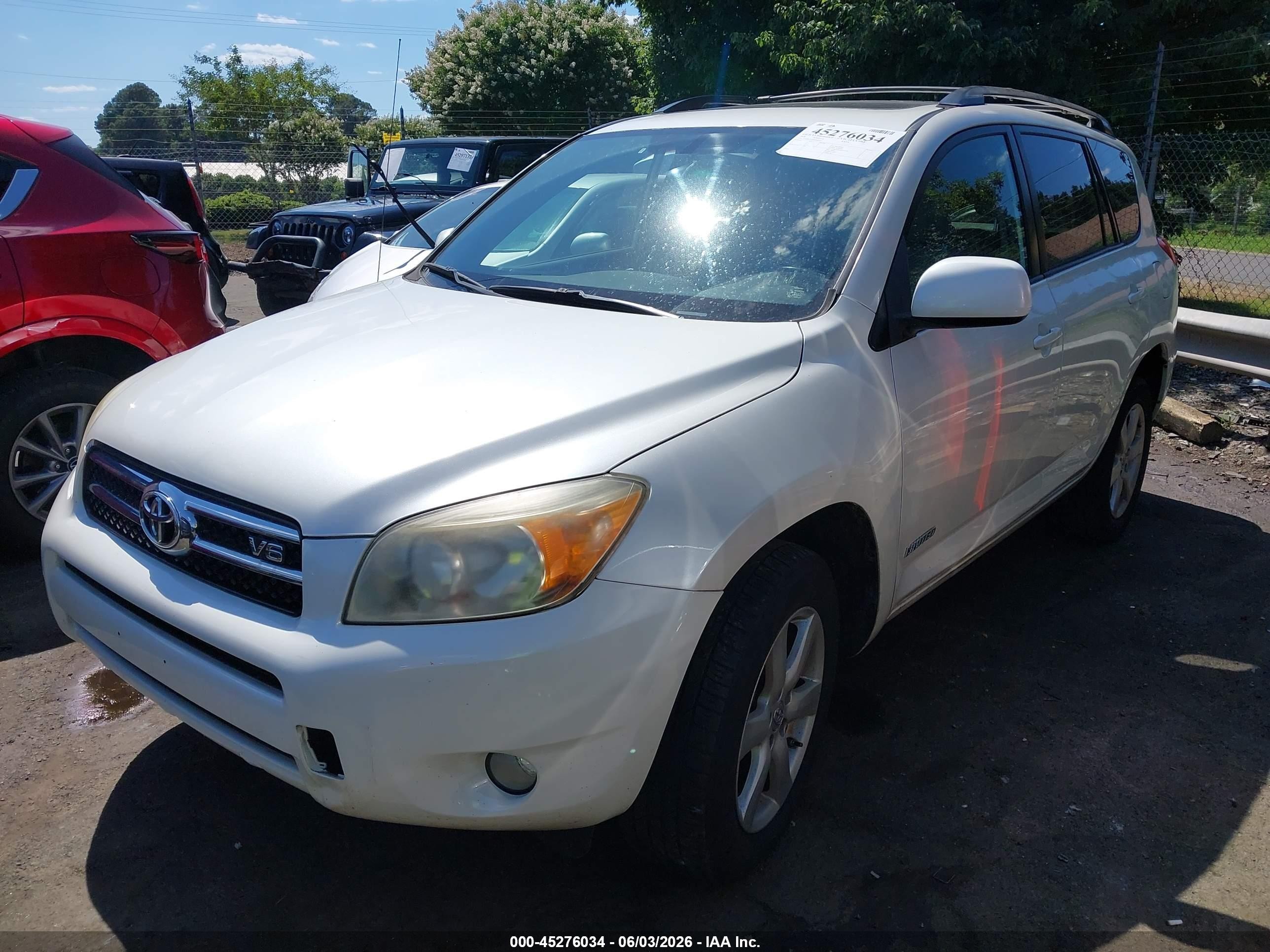 2008 Toyota Rav4 Limited V6 White vin: JTMBK31V885066714