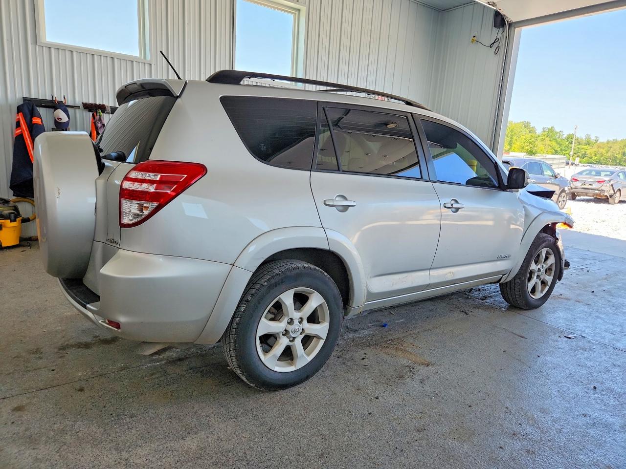 2009 Toyota Rav4 Limited Серебряный vin: JTMBK31V89D004530