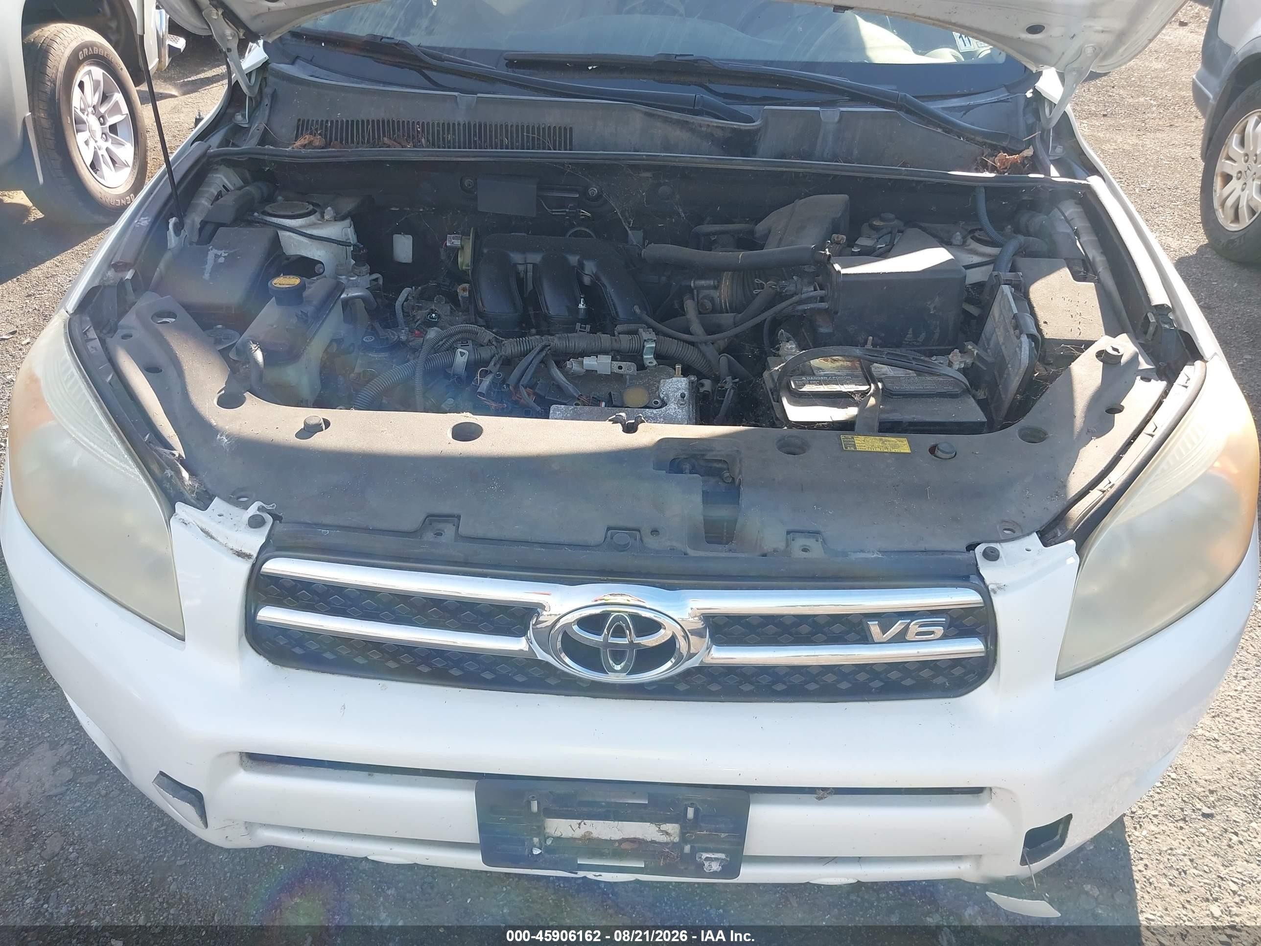 2006 Toyota Rav4 Limited V6 White vin: JTMBK31V965002095