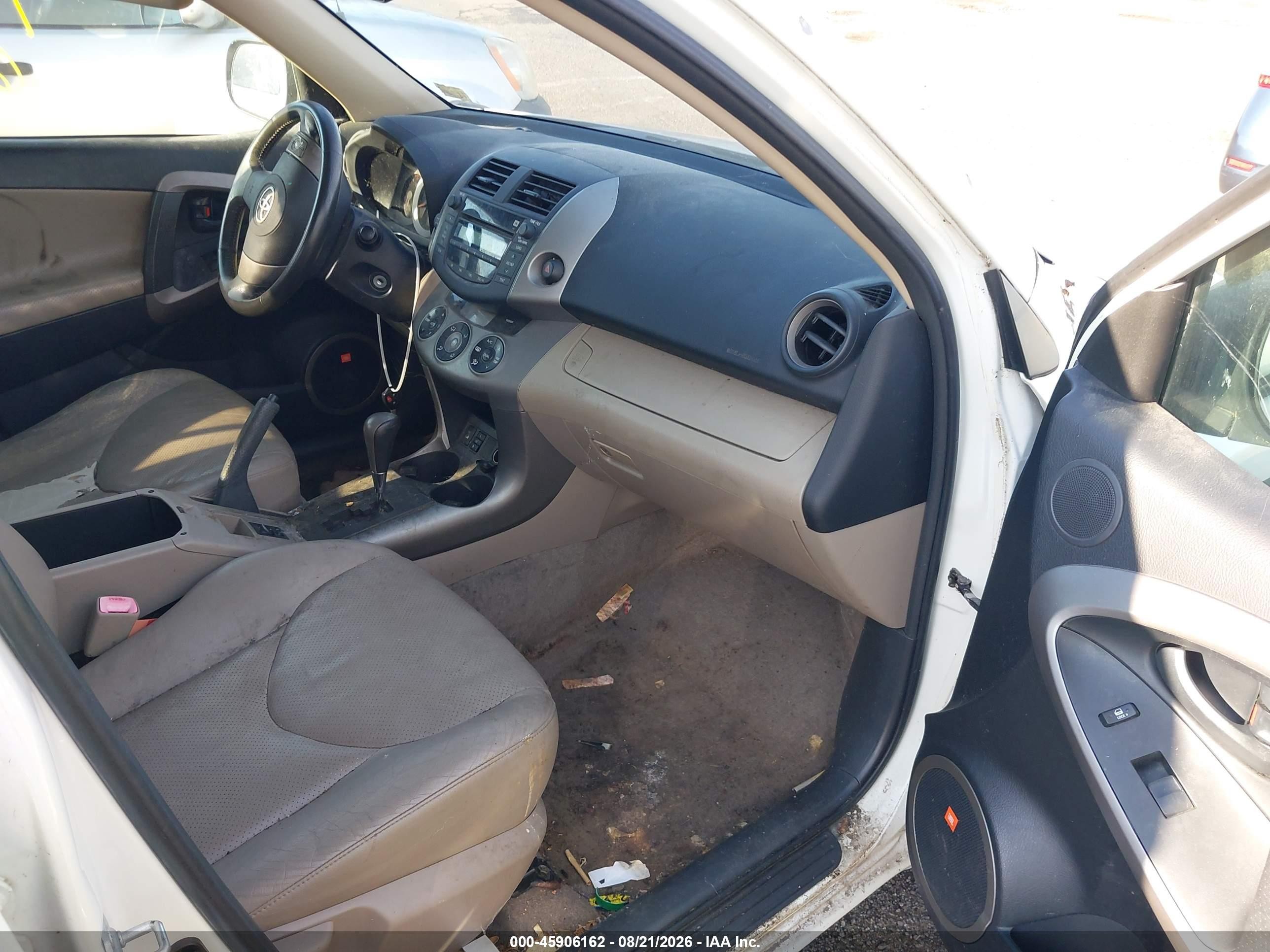 2006 Toyota Rav4 Limited V6 White vin: JTMBK31V965002095