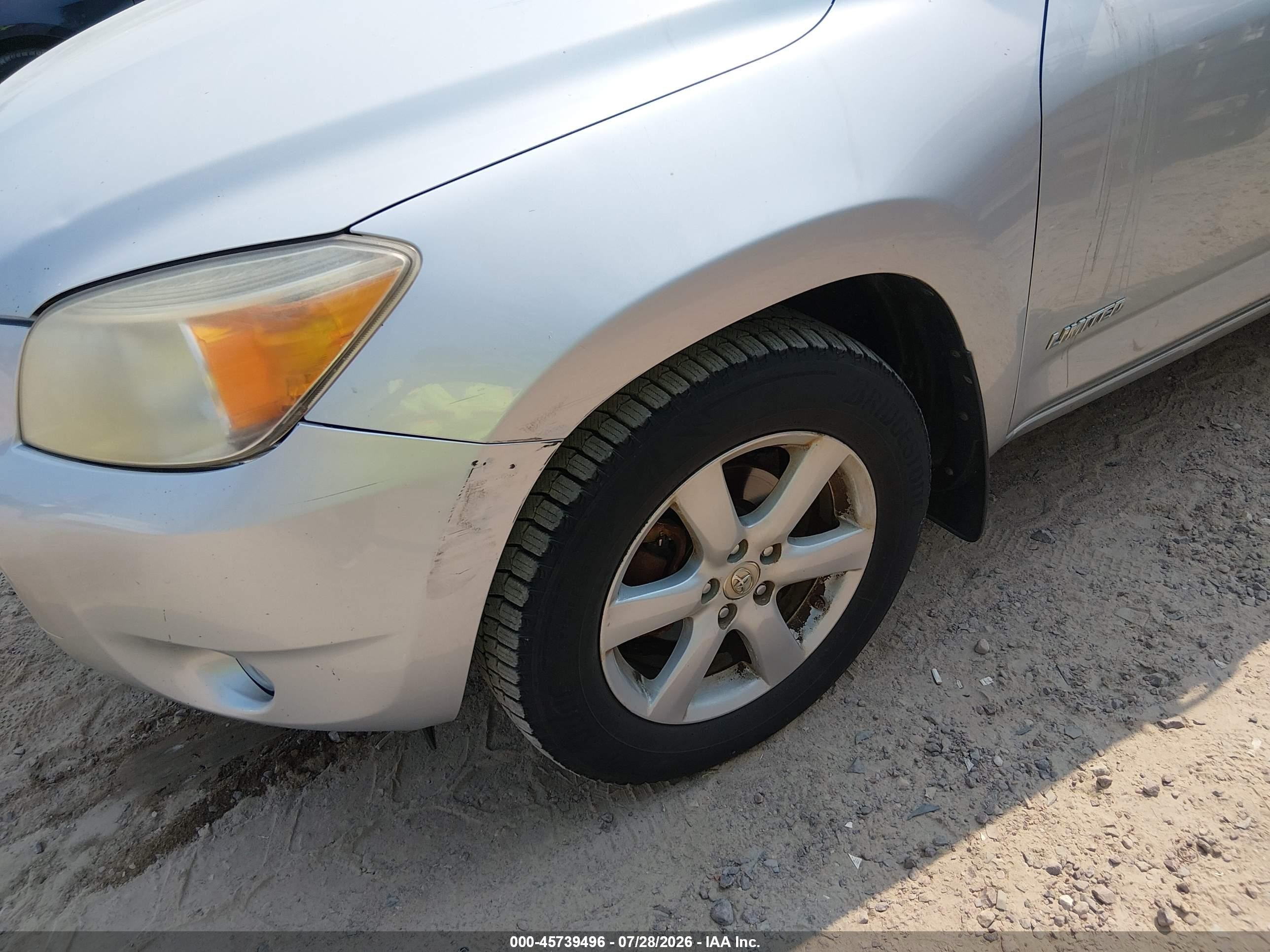 2007 Toyota Rav4 Limited Silver vin: JTMBK31V975025796