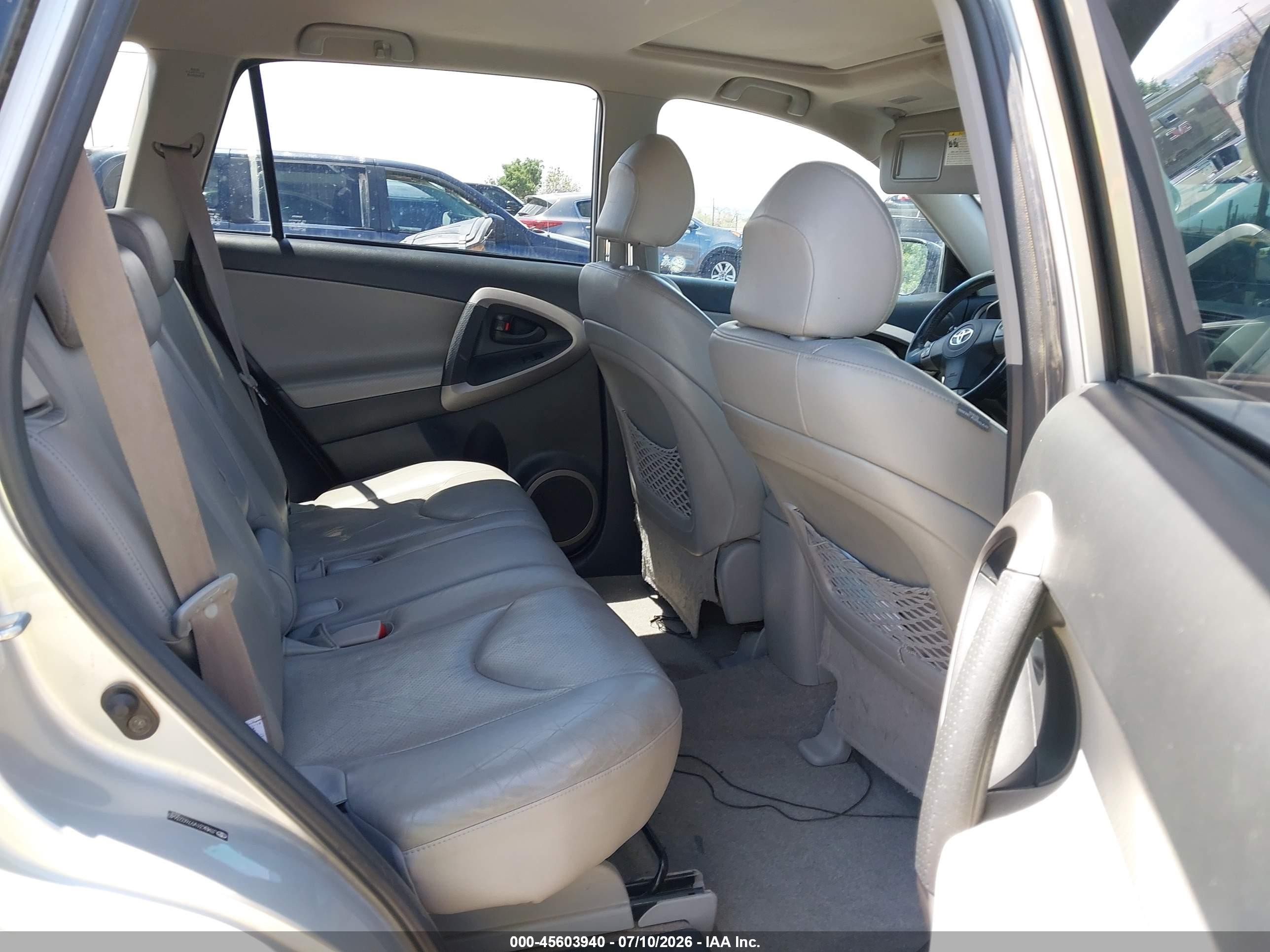 2007 Toyota Rav4 Limited Gray vin: JTMBK31V976023640