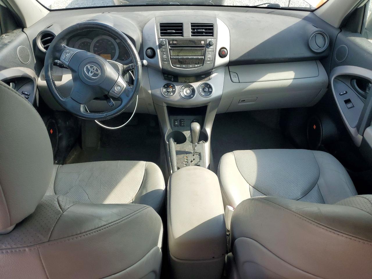 2008 Toyota Rav4 Limited White vin: JTMBK31V985060761