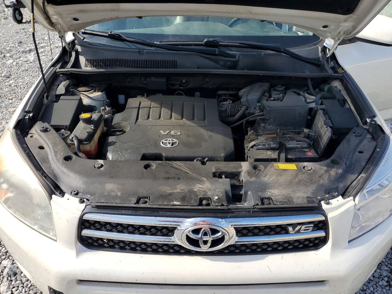 2008 Toyota Rav4 Limited White vin: JTMBK31V985060761