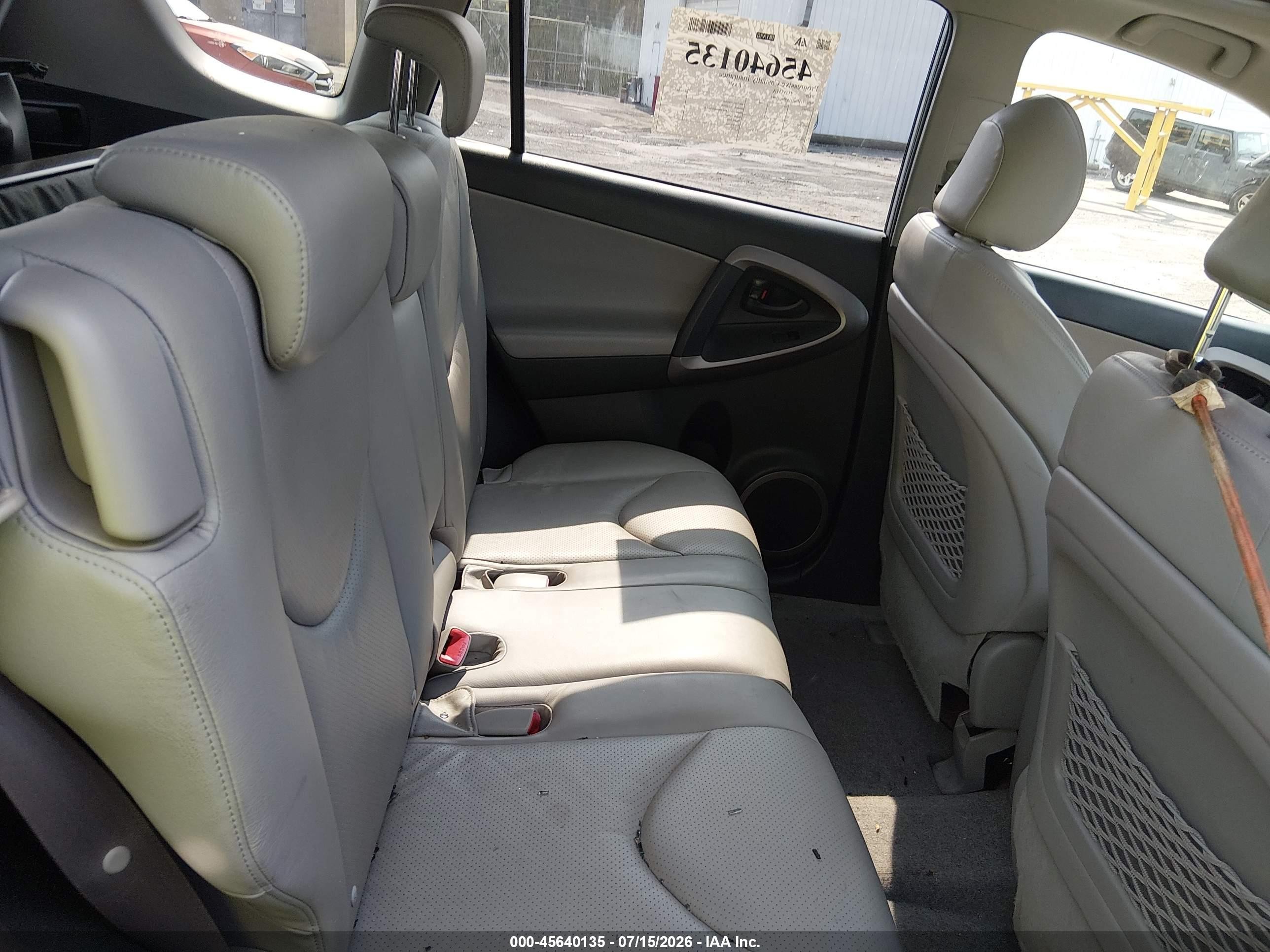 2008 Toyota Rav4 Ltd Серебряный vin: JTMBK31V986034087
