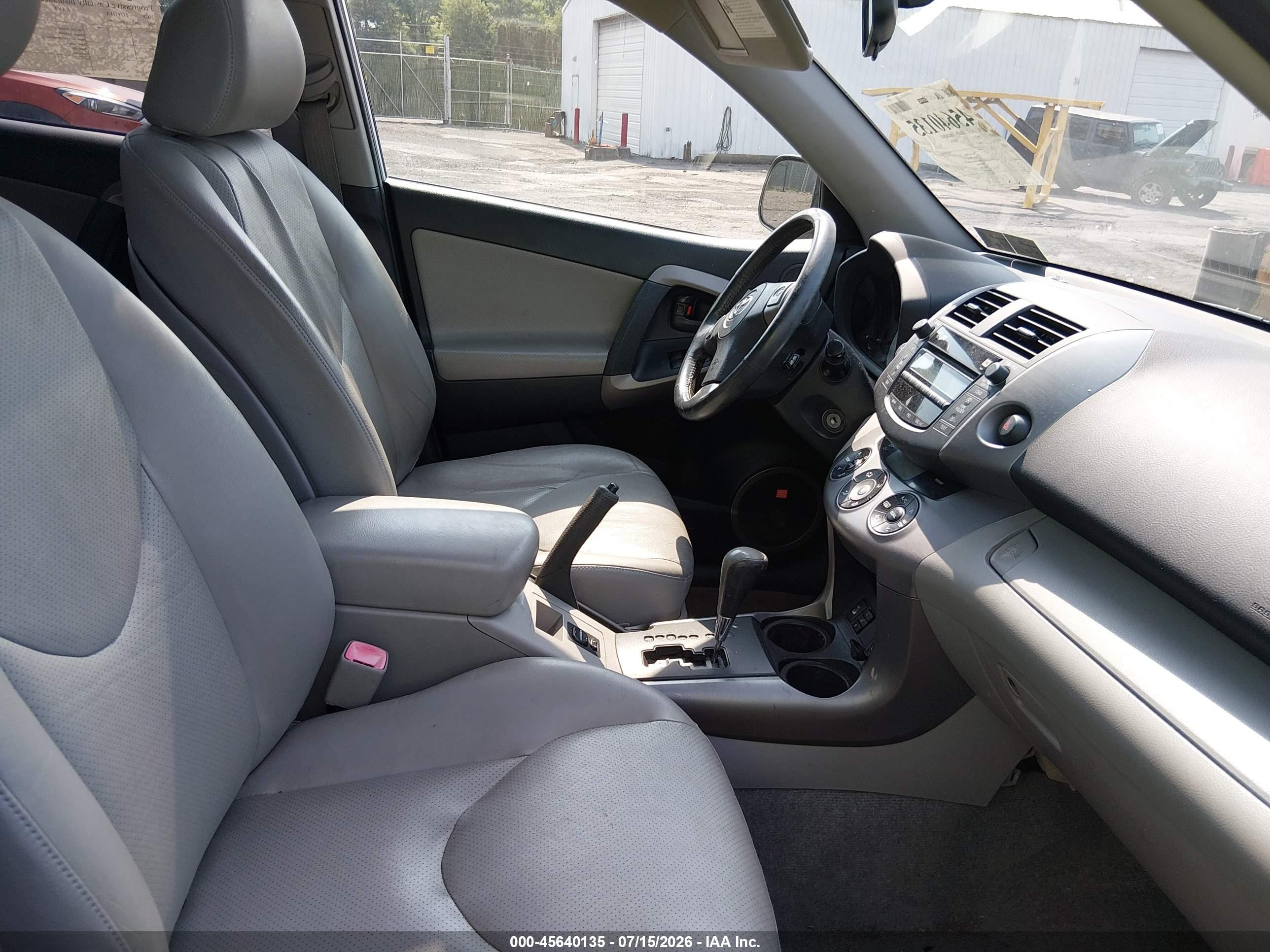 2008 Toyota Rav4 Ltd Серебряный vin: JTMBK31V986034087
