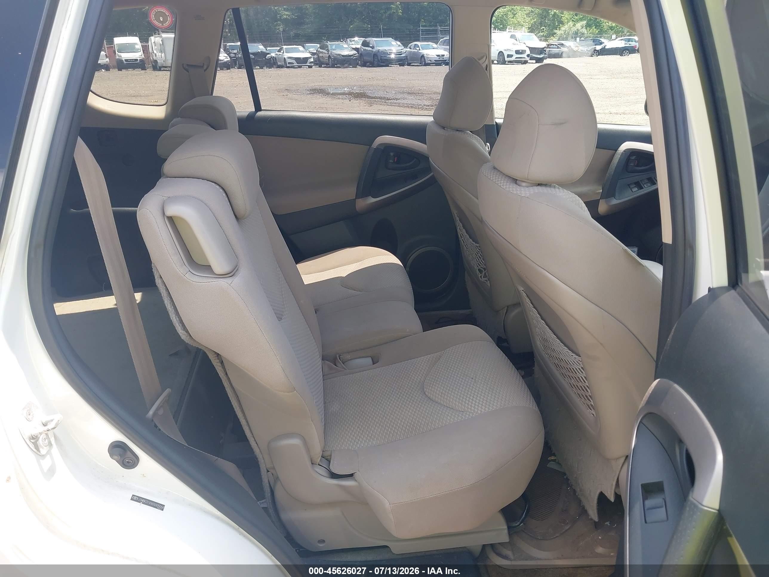 2006 Toyota Rav4 Limited V6 White vin: JTMBK31VX65005068
